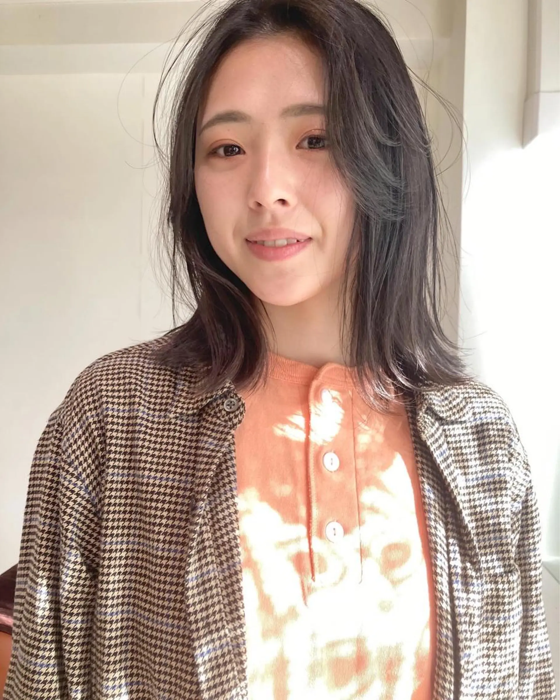 ミディアム カラー 切りっぱなしロブ カット ヘアカラー トリートメント お洒落ベージュ🤎 代官山shibukiのヘアスタイル