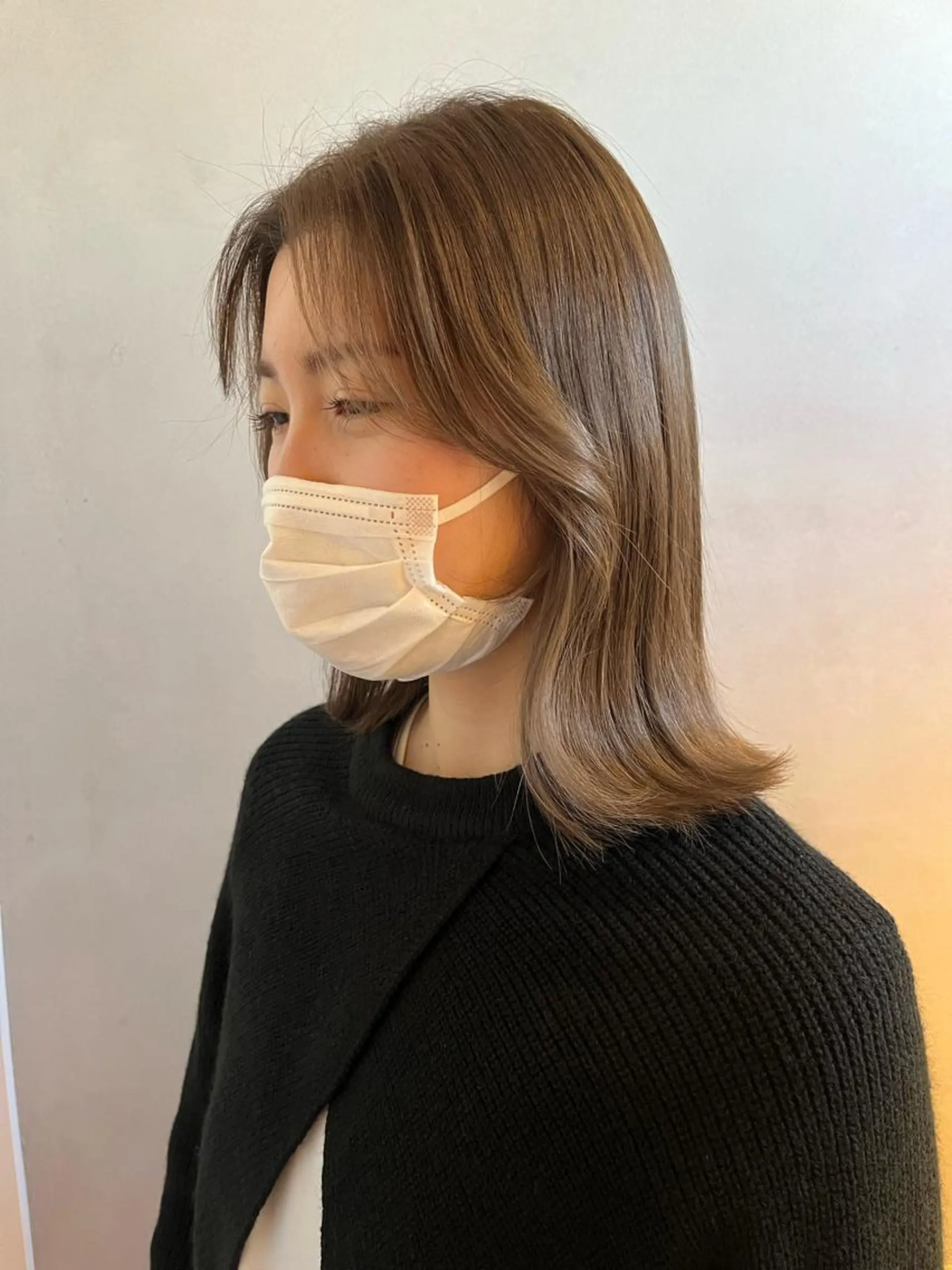 ミディアム カラー ベージュカラー ヘアカラー トリートメント 🩷ハイトーン透明感 レイヤー🩷ユリカのヘアスタイル