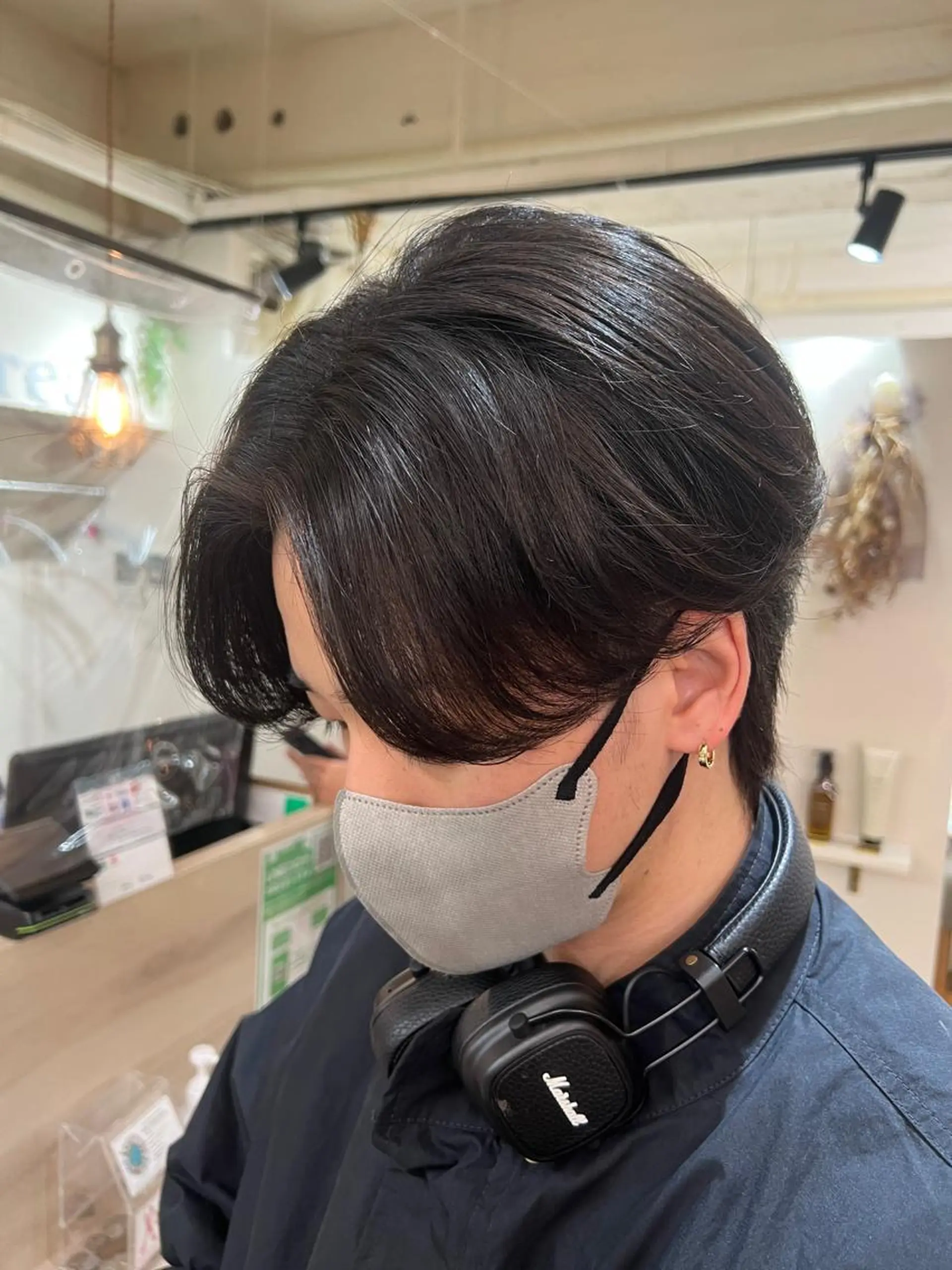 ミディアム パーマ メンズ センターパート カット パーマ メンズカットパーマ ✂️ JOYAのヘアスタイル