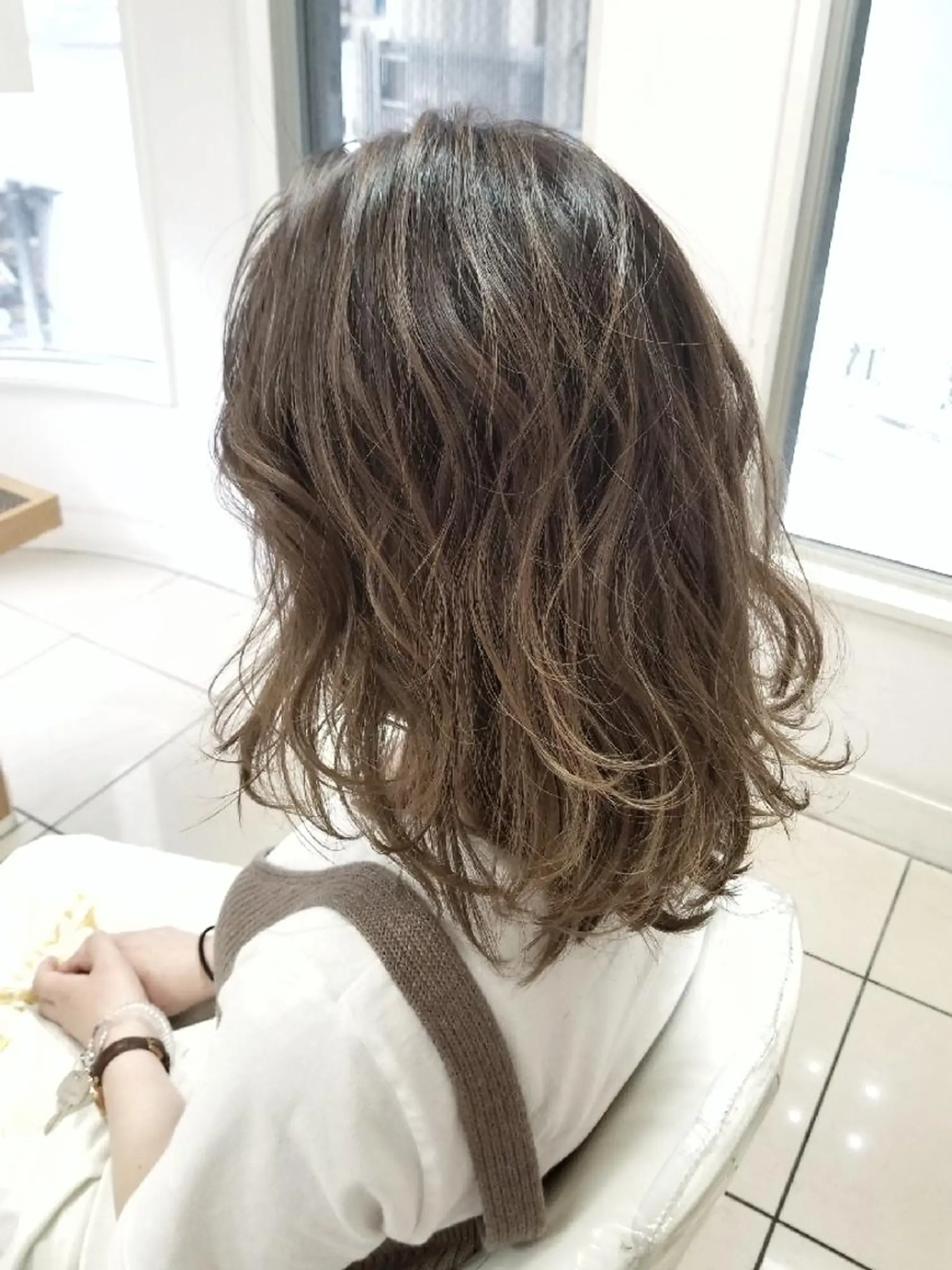 セミロング カラー 髪質改善特化美容師 小林和哉のヘアスタイル