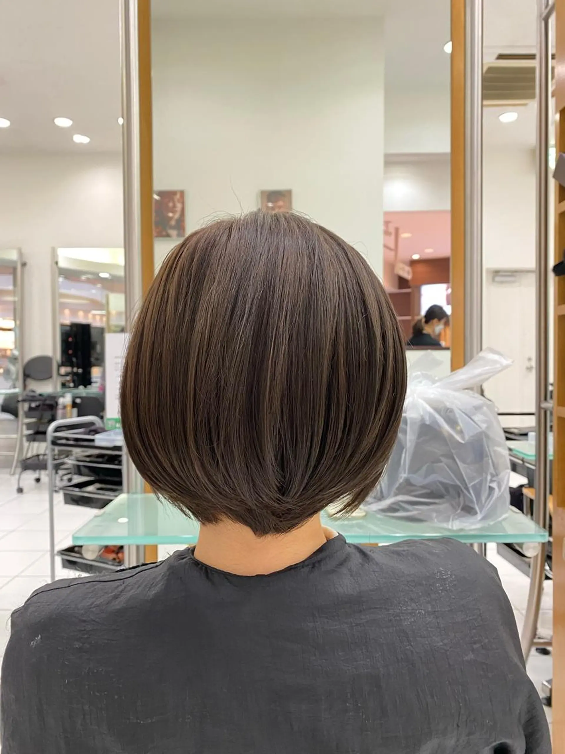 ショート カラー 美髪矯正/平塚/ 磯川楓のヘアスタイル