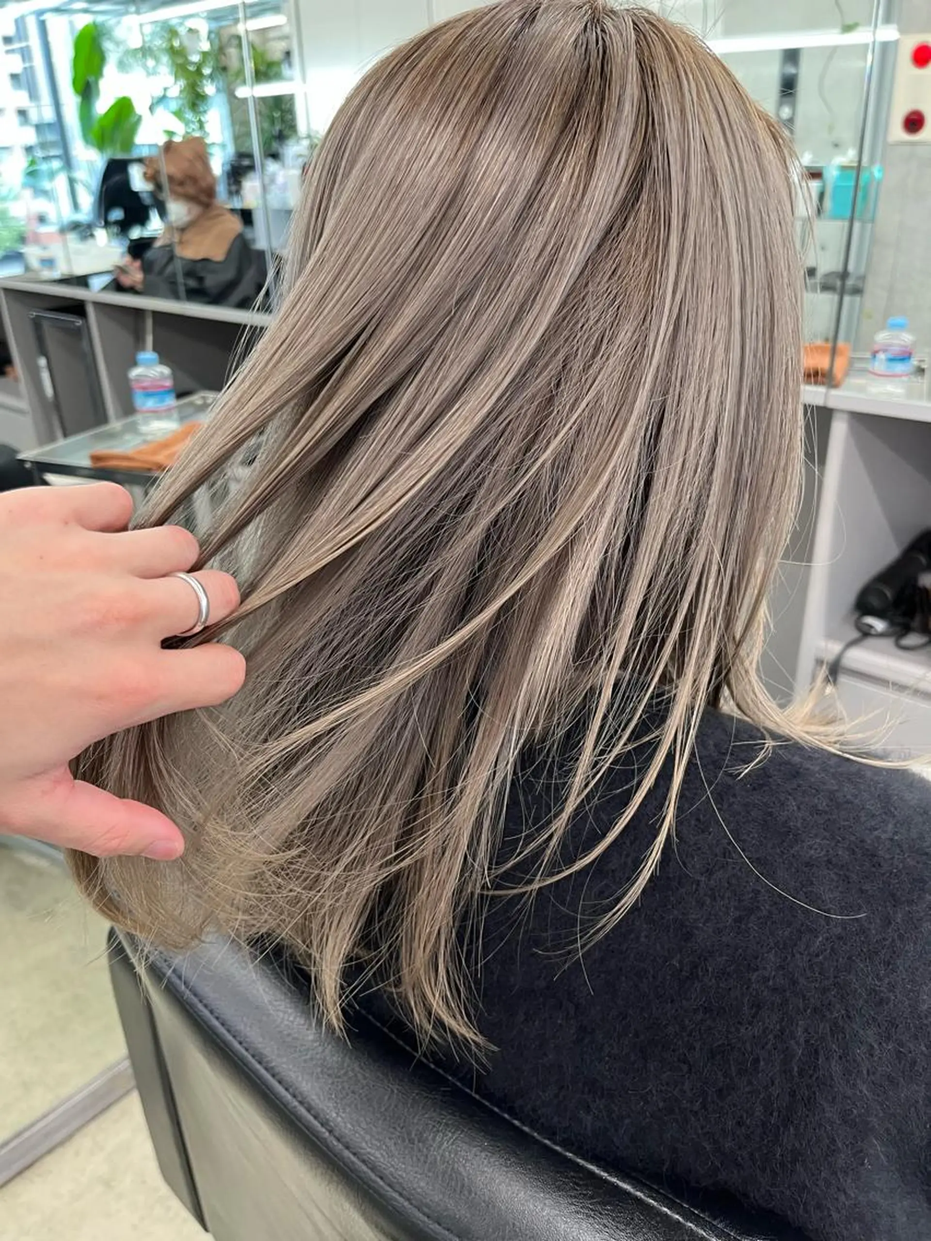 セミロング カラー カット ヘアカラー ダブルカラー/ ケアブリーチ/クニトのヘアスタイル