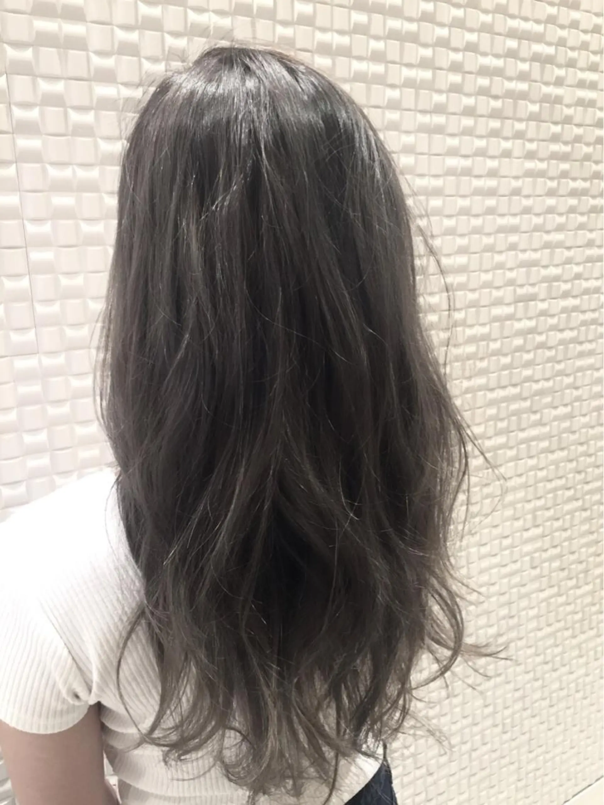 ロング カラー ヘアアレンジ ブリーチ ブルーカラー ブルーグレー ダークグレー ダークグレージュ ✨ハイクオリティ✨ 山本香也のヘアスタイル