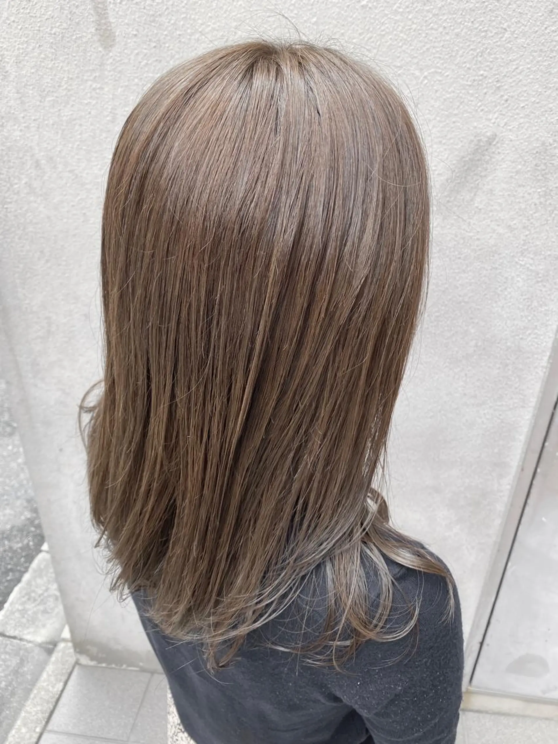 セミロング カラー 【safric】 NAOのヘアスタイル