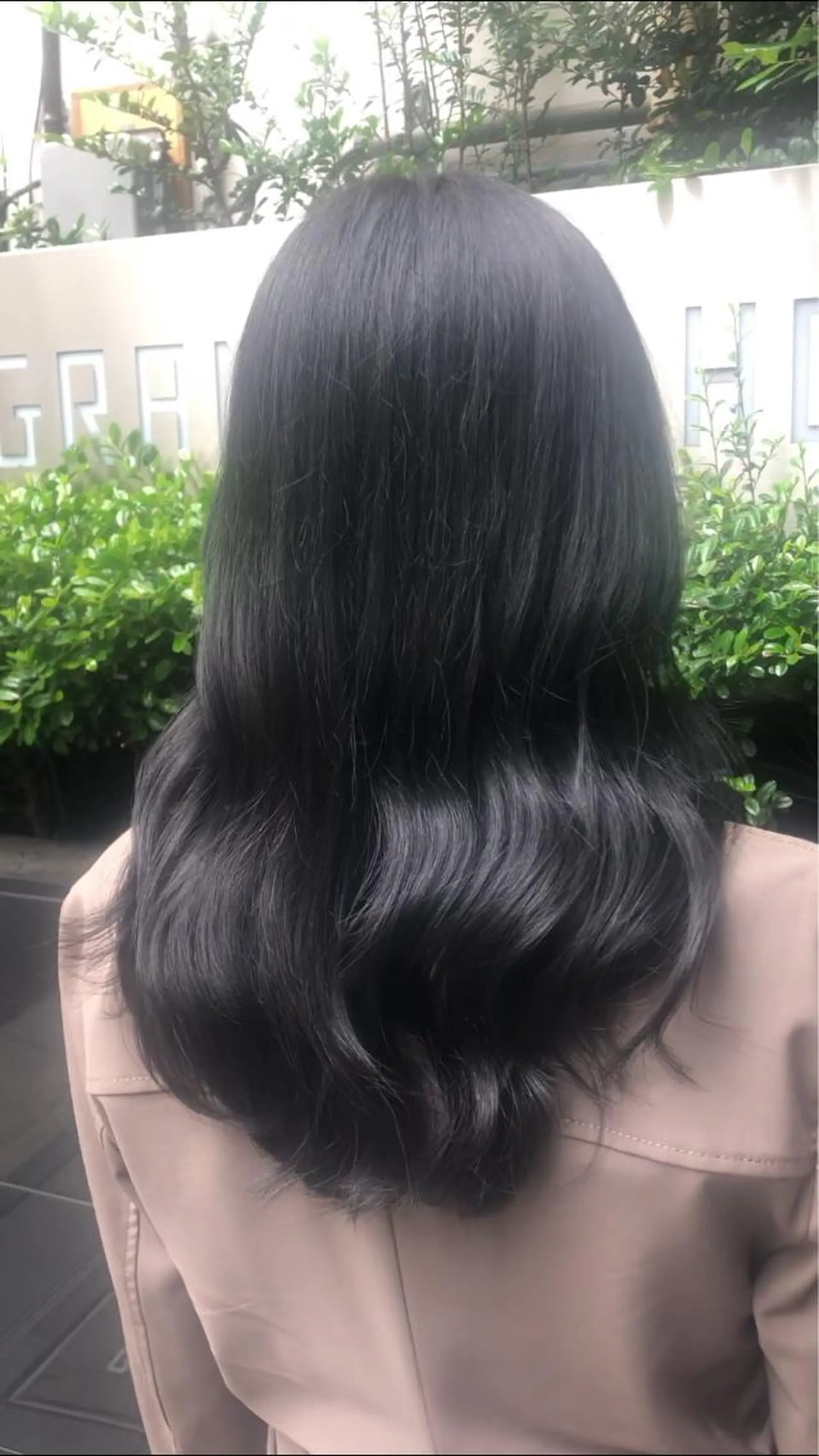 ミディアム ヘアカラー トリートメント ボブ/縮毛矯正/ レイヤー/塚田のヘアスタイル