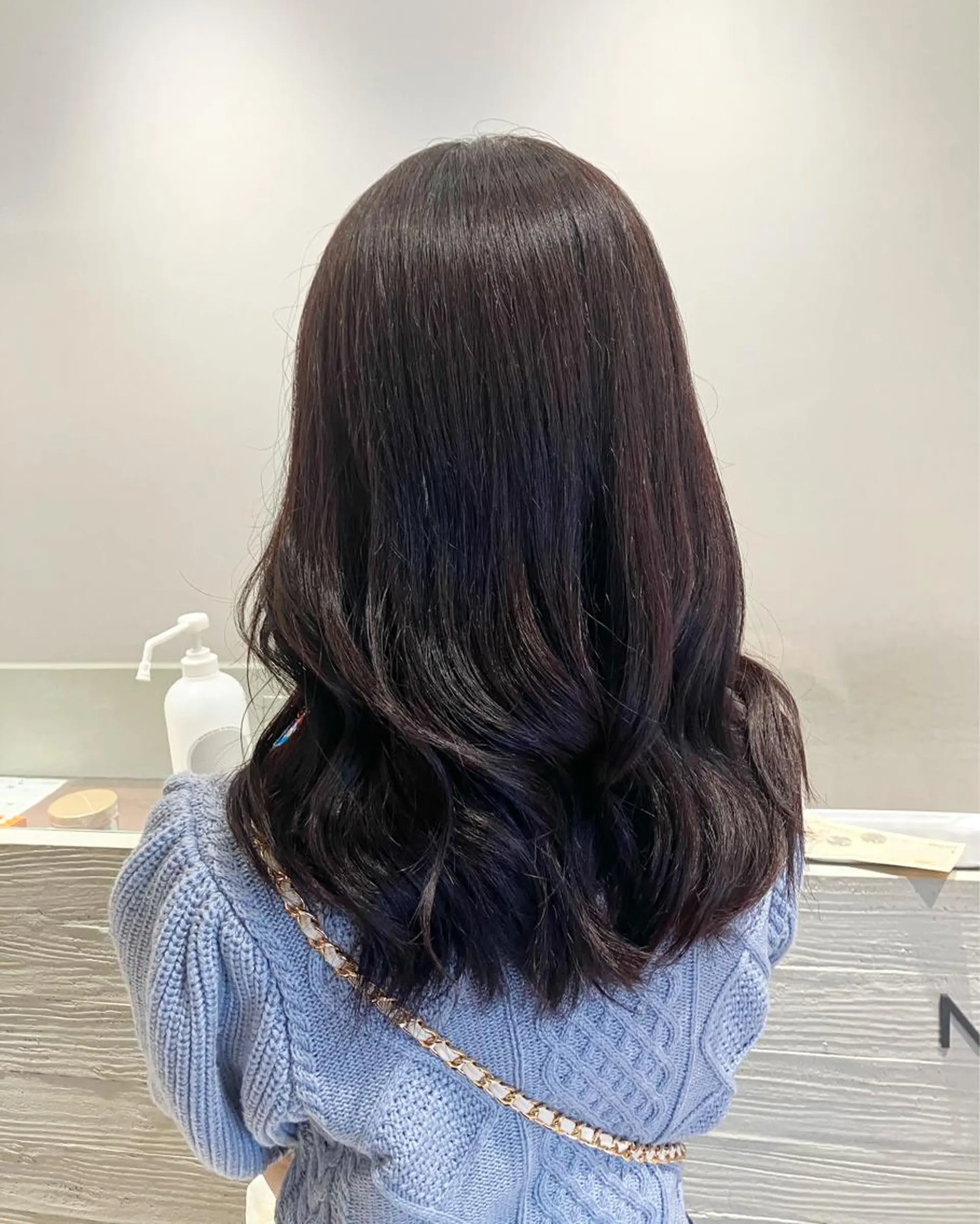 ロング カラー ブラウンカラー ピンクカラー サキ🤍ハイトーン 🩰くびれ巻きヘアのヘアスタイル