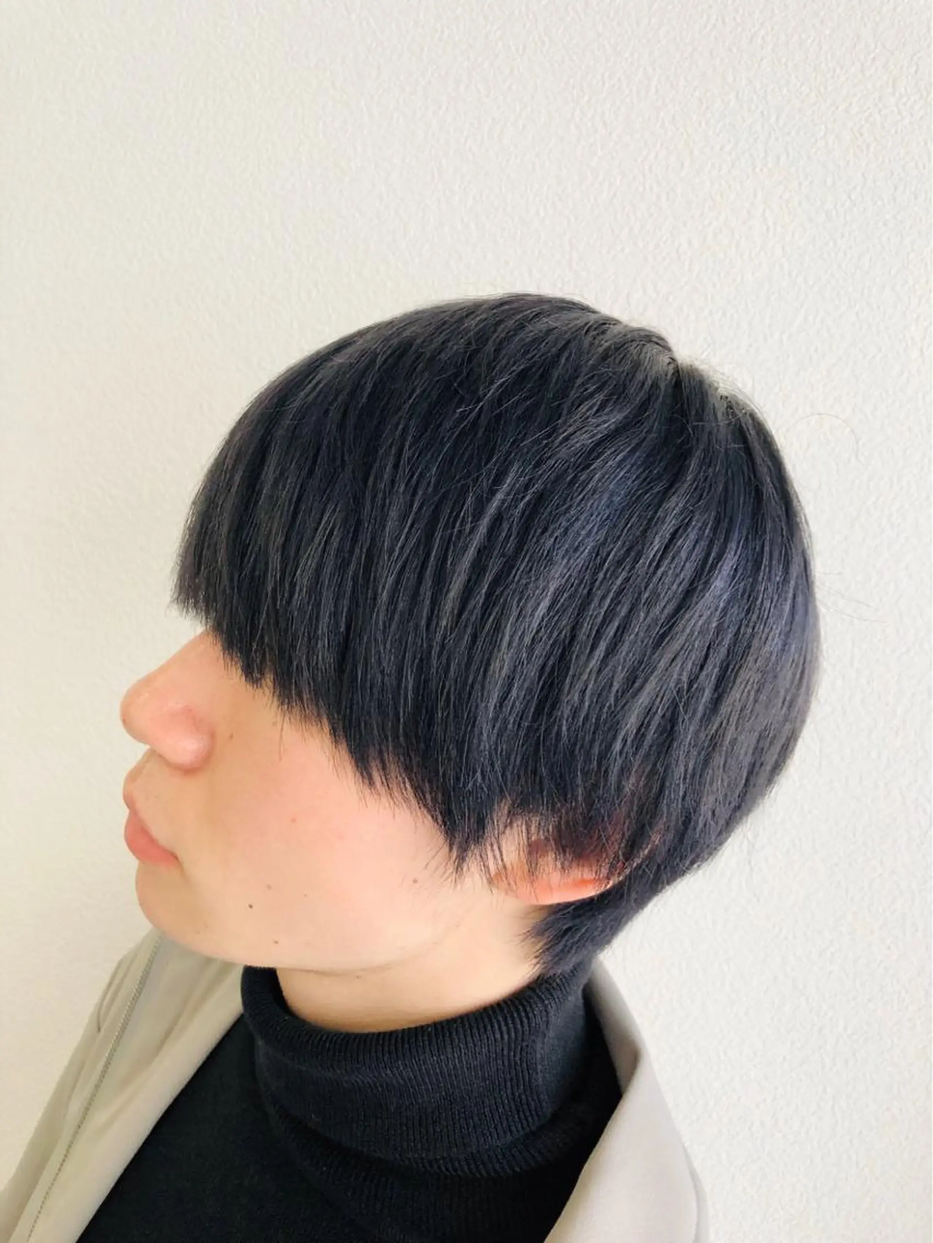 カラー メンズ メンズブリーチ ブリーチ ケアブリーチ ネイビーカラー Keshiki大名 安部 真輝のヘアスタイル