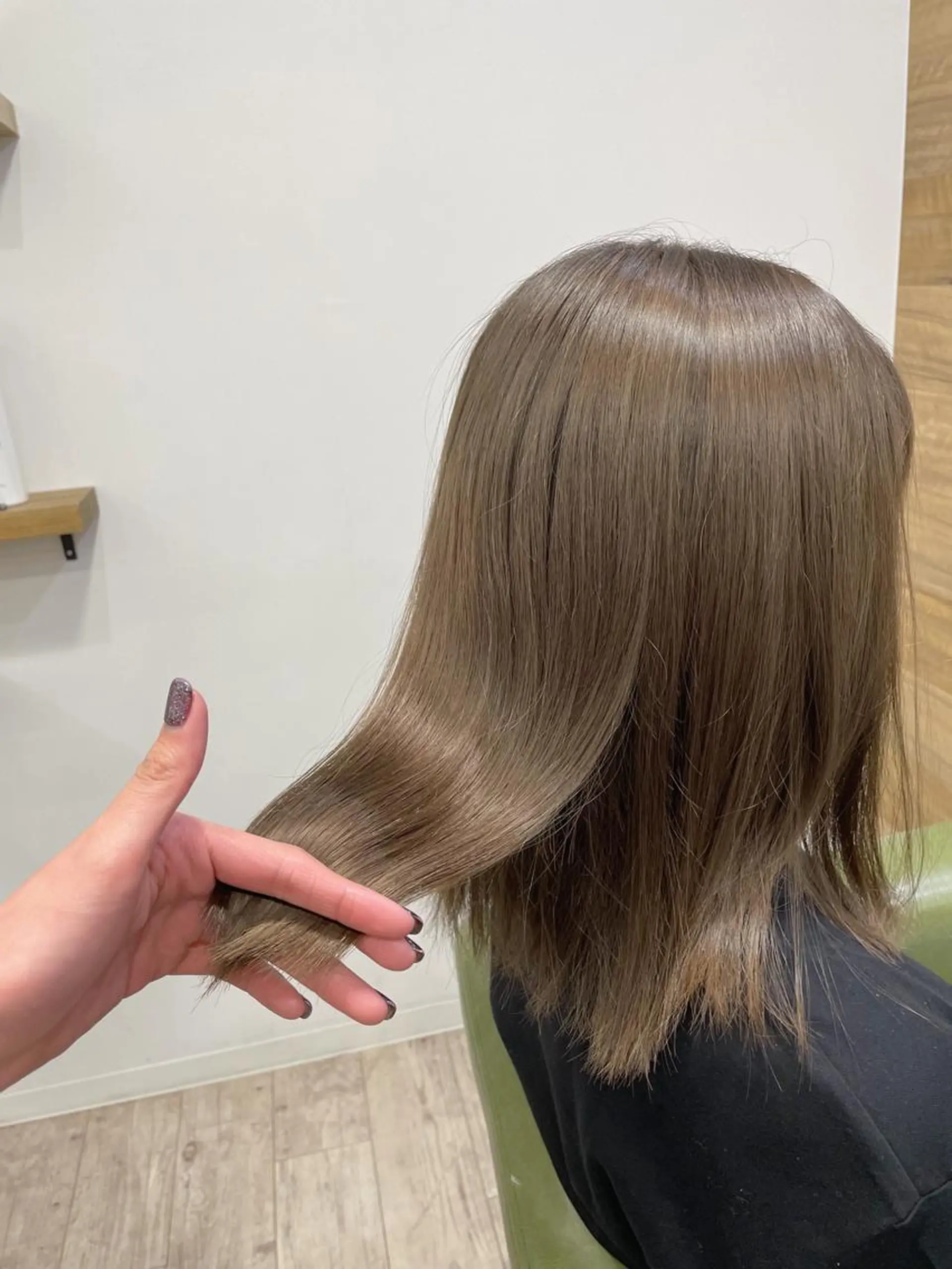 ミディアム 飯塚 青空のヘアスタイル