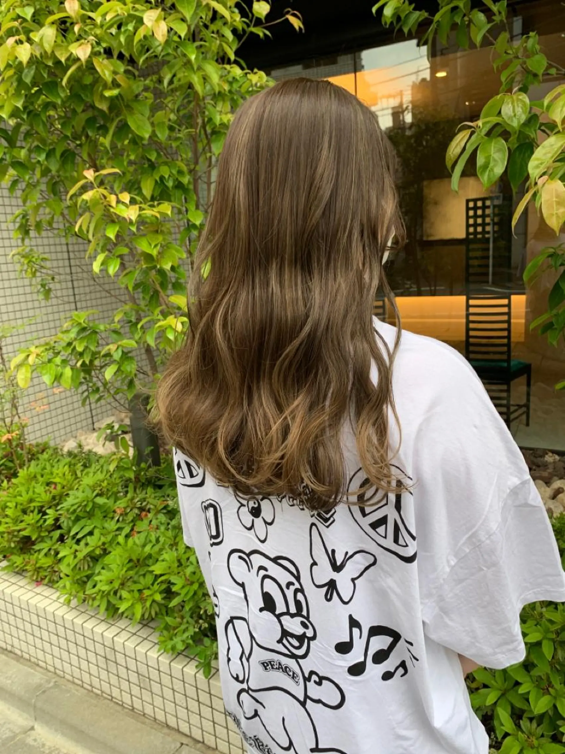 ロング カラー ベージュカラー ハイライトカラー オリーブベージュ ハイライト 【完全マンツー 恵比寿】佐藤 翔のヘアスタイル