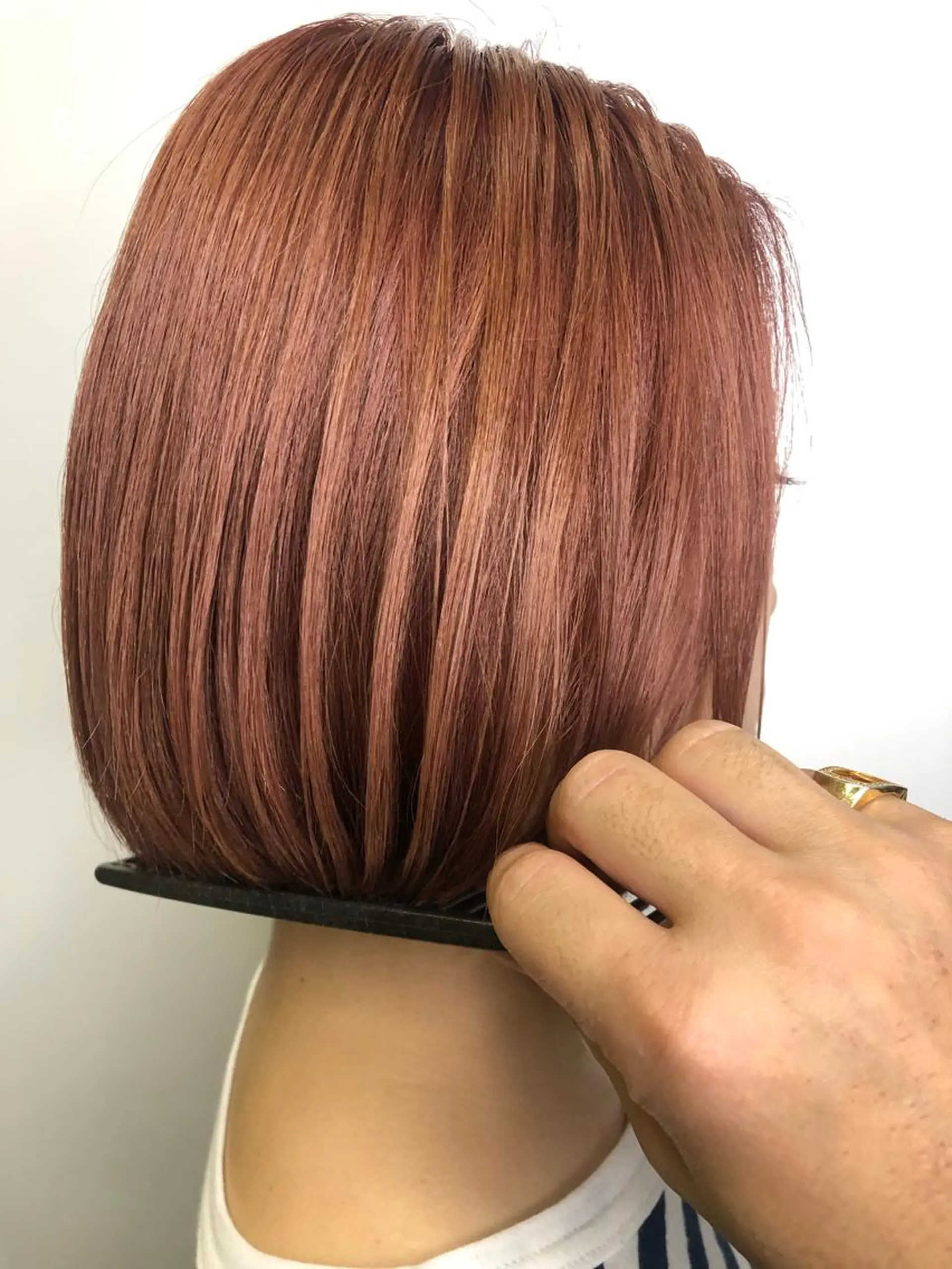 ショート カラー ベージュカラー ピンクカラー ピンクベージュ カット ヘアカラー ✴︎赤み除去カラー daichi✴︎のヘアスタイル