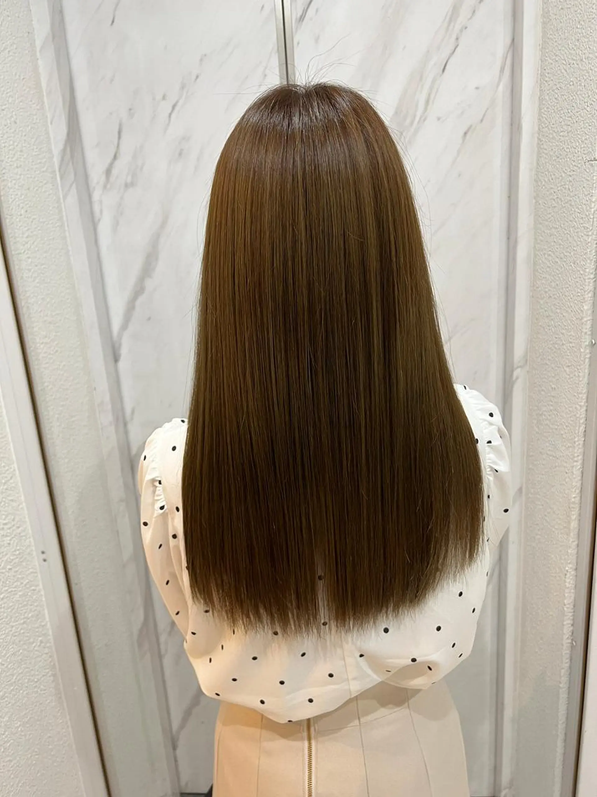 ロング カラー ブリーチ ケアブリーチ イヤリングカラー ハイライトカラー イルミナカラー カット ヘアカラー トリートメント N°sopo 札幌大通のヘアスタイル