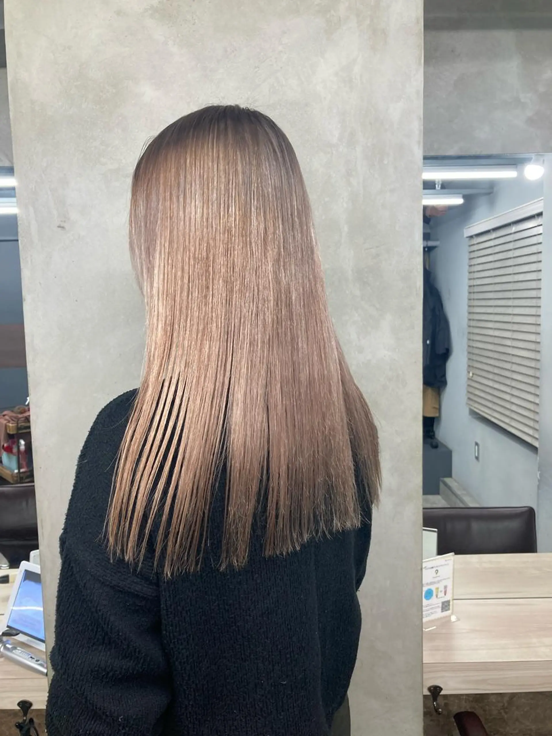 ロング カラー ヘアアレンジ ベージュカラー ヘアカラー トリートメント ブリーチ&似合せボブ 田中寛十のヘアスタイル