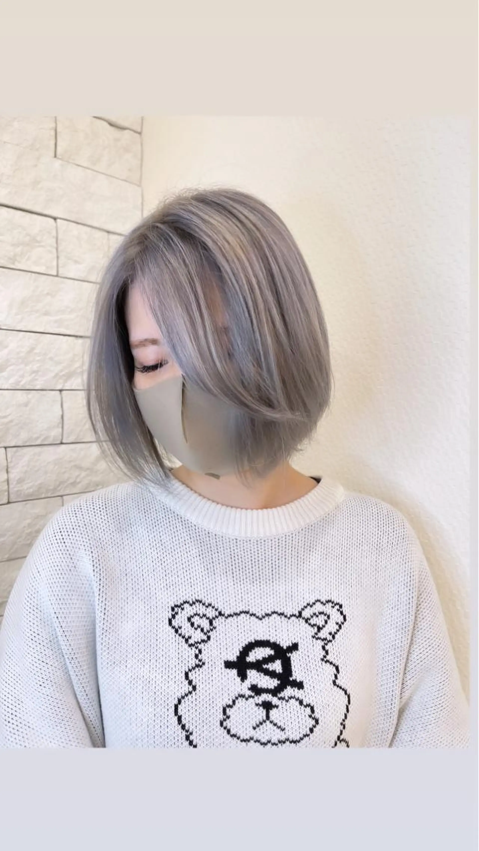 カラー ブリーチ シルバー ホワイトシルバー ヘアカラー トリートメント 名古屋のピンク好き かずくん🦩のヘアスタイル