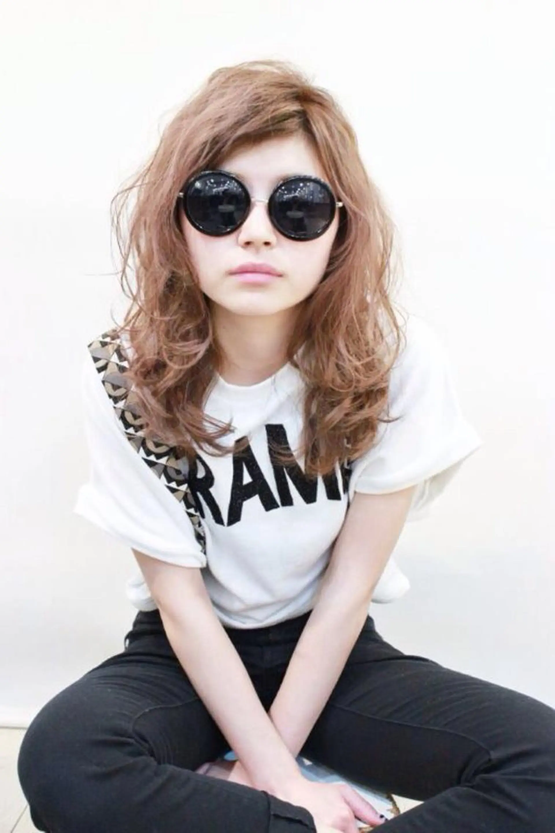 セミロング 所渉/韓国レイヤー /ウルフカットのヘアスタイル