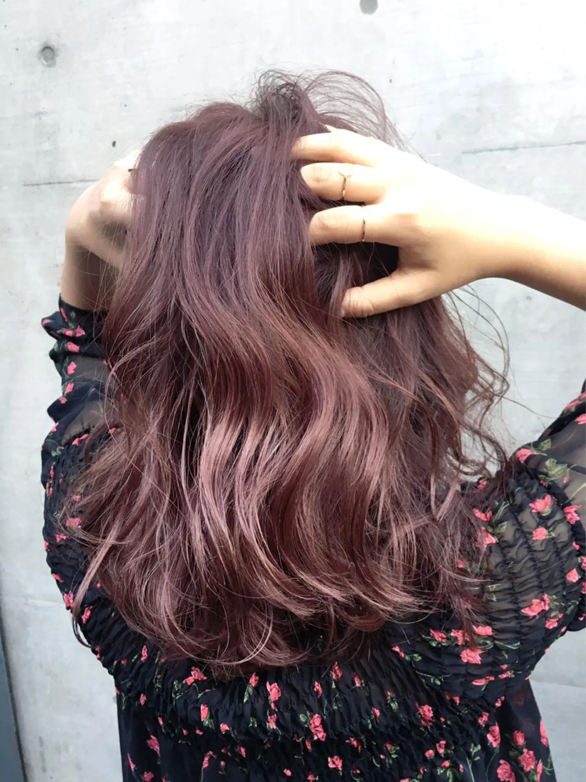 ミディアム カラー ブラウンカラー ラベンダーカラー ピンクカラー 韓国ヘア🤍髪質改善 🇰🇷AKANEのヘアスタイル