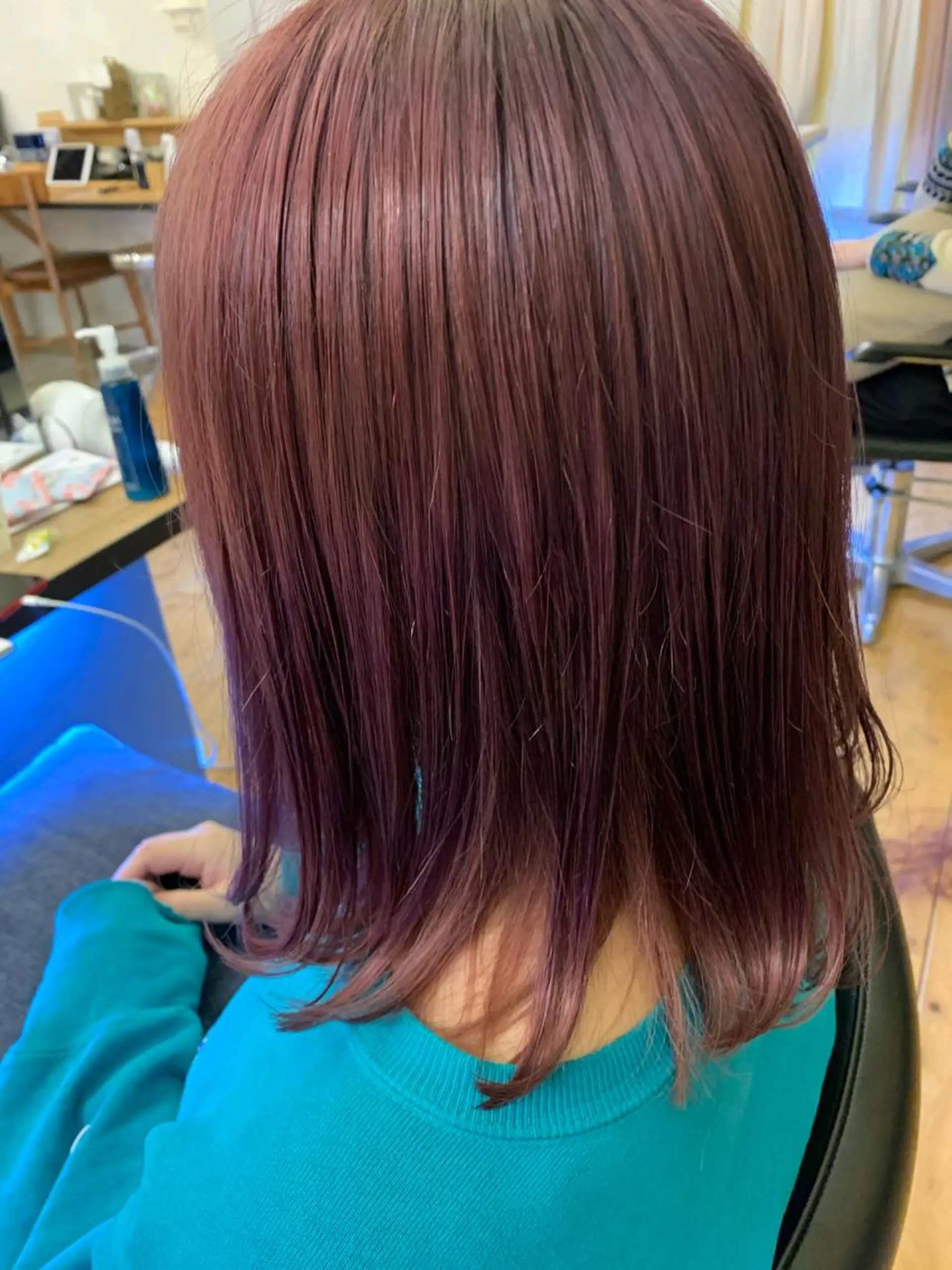ミディアム カラー ブリーチ ピンクカラー バイオレットカラー Lagom なかだのヘアスタイル