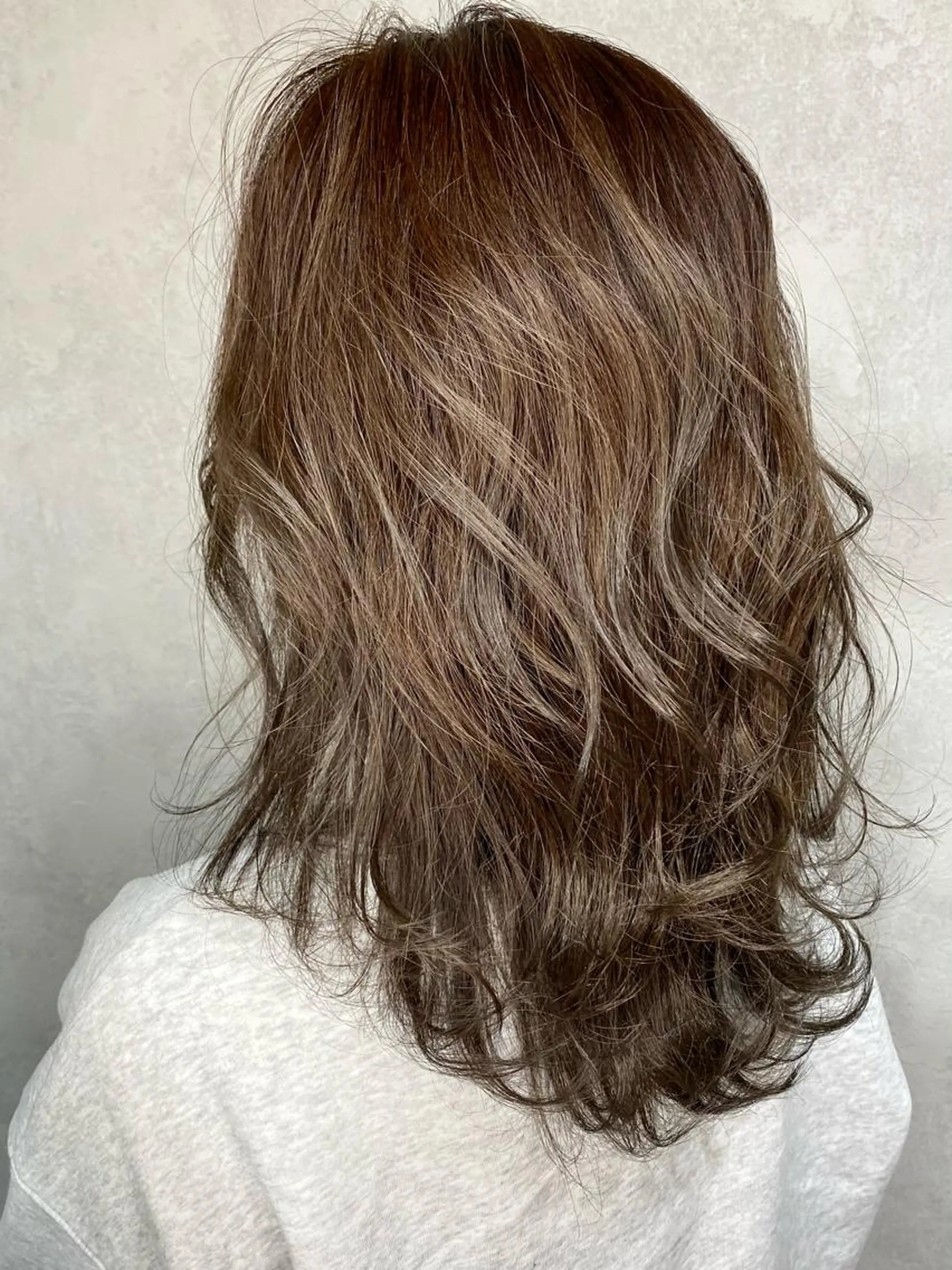 ロング カラー グレージュ イルミナカラー 🌾内山 龍介🌾のヘアスタイル