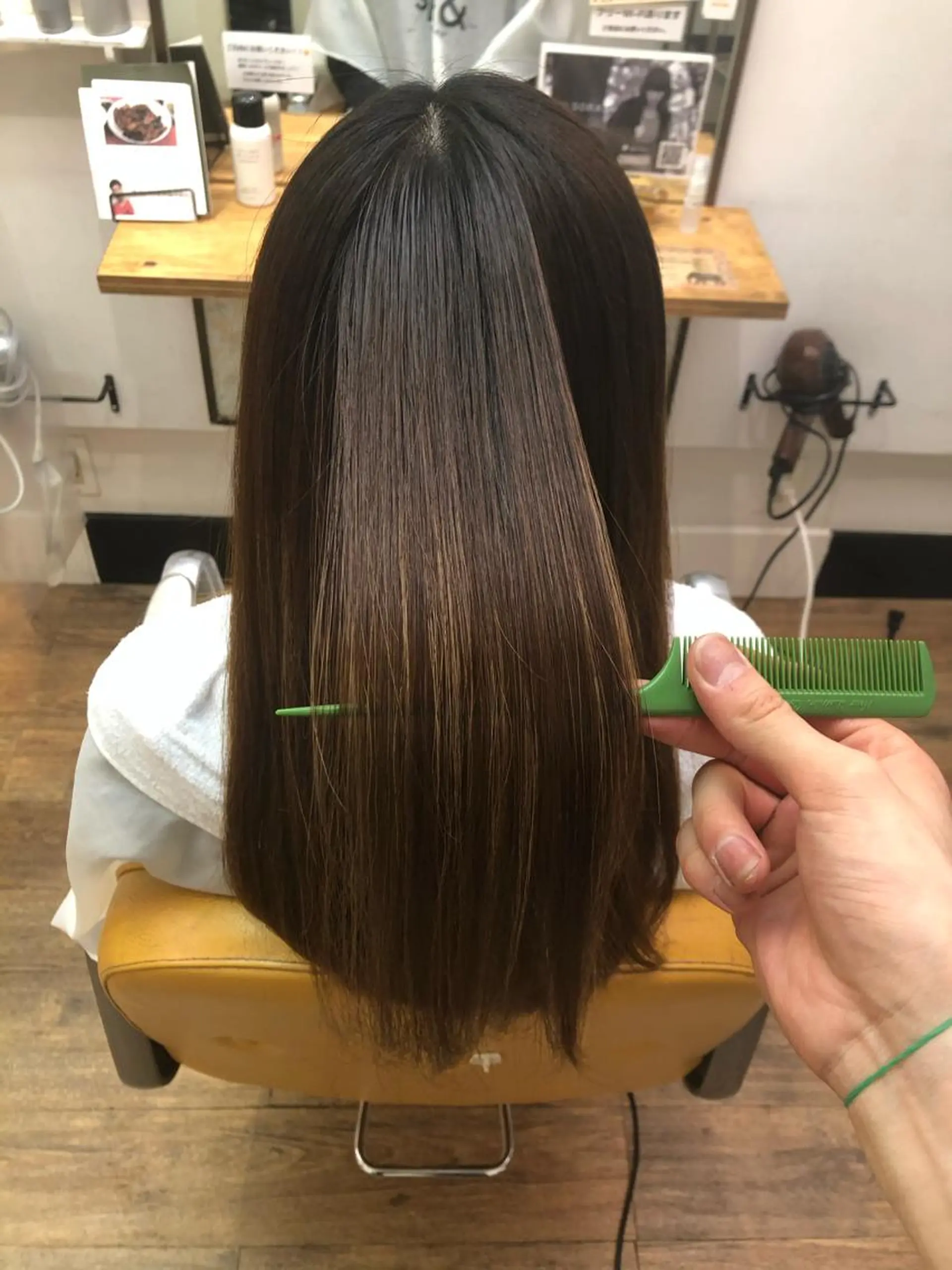 ミディアム パーマ ミディアムパーマ 髪質改善 縮毛矯正 ストレートパーマ 高山🐬髪質改善 池袋で縮毛矯正のヘアスタイル