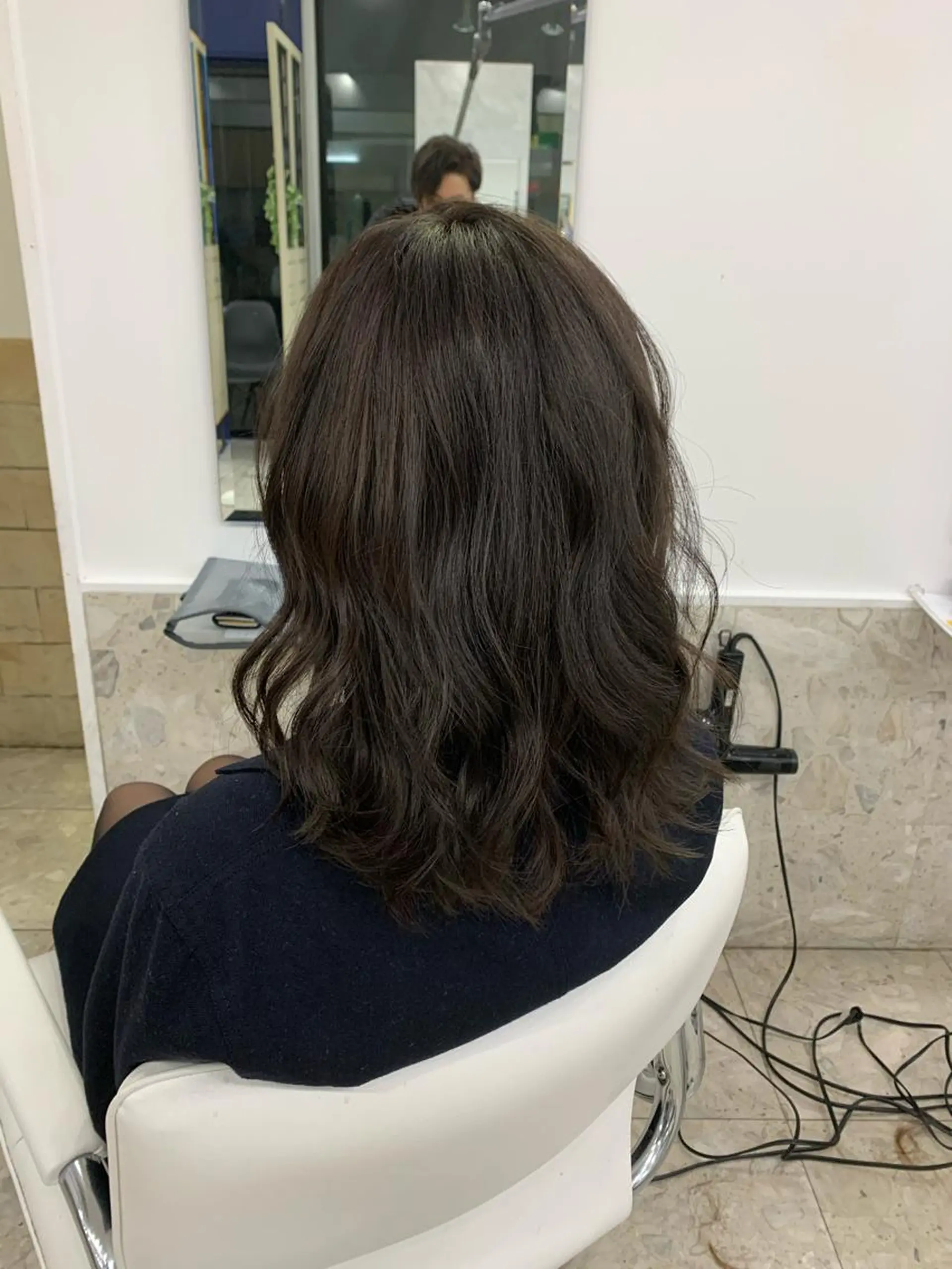 セミロング カラー レイヤーカット 外ハネヘア 相武台ショート特化 💐川崎希💐のヘアスタイル