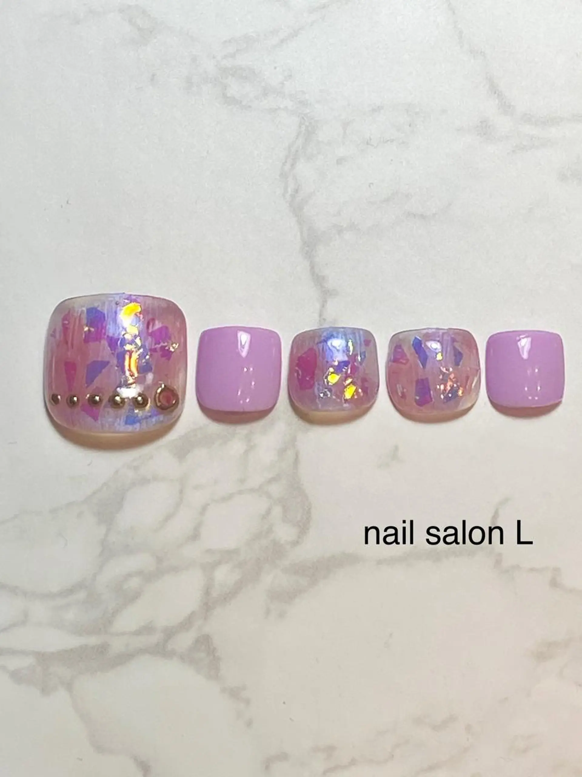 ネイル フットネイル フットネイル 吉川市 ネイルサロンLのネイルデザイン