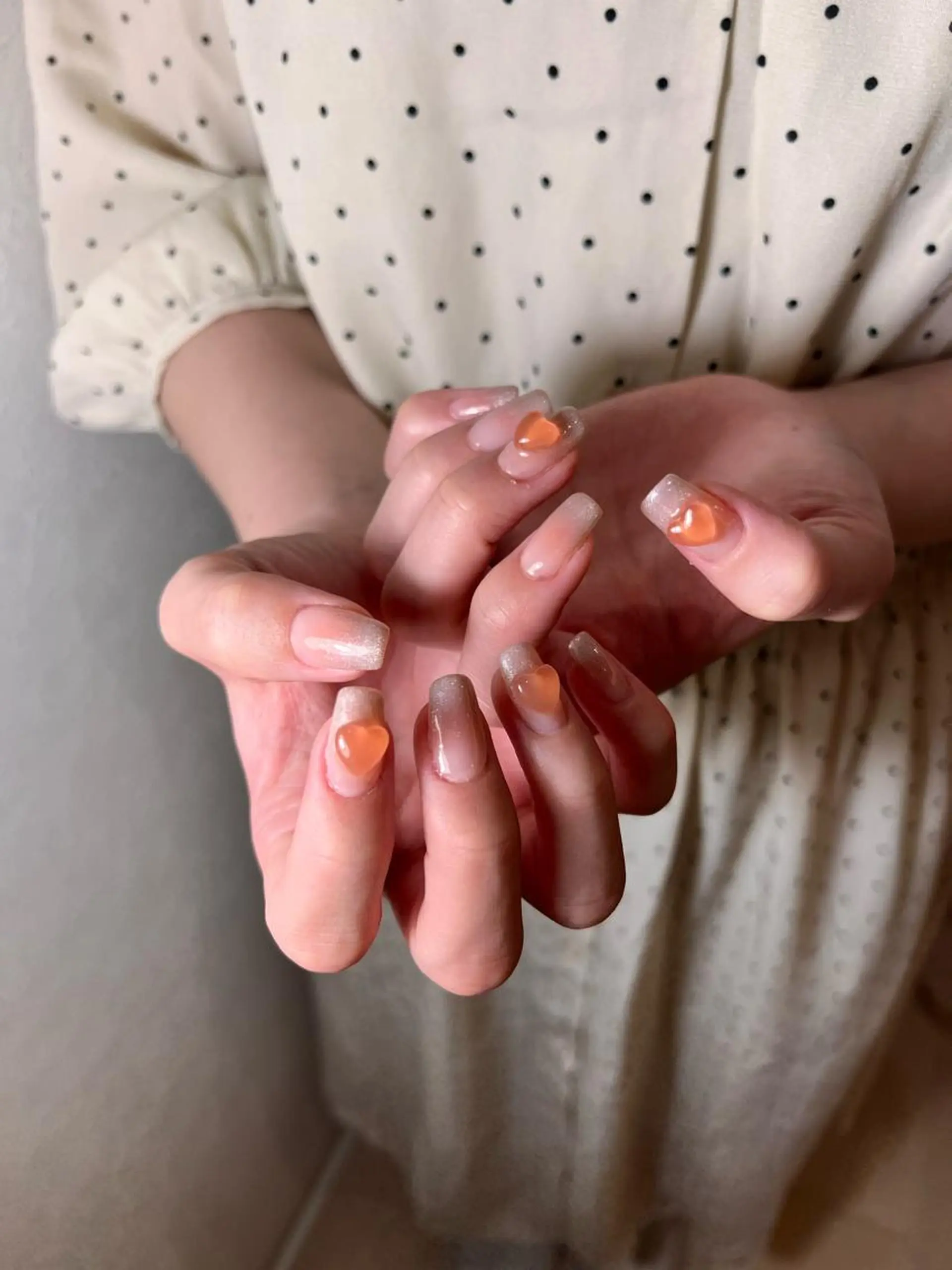 セミロング ネイル ハート ハンドネイル 𝐞𝐚𝐜𝐡 nanami🩰のネイルデザイン