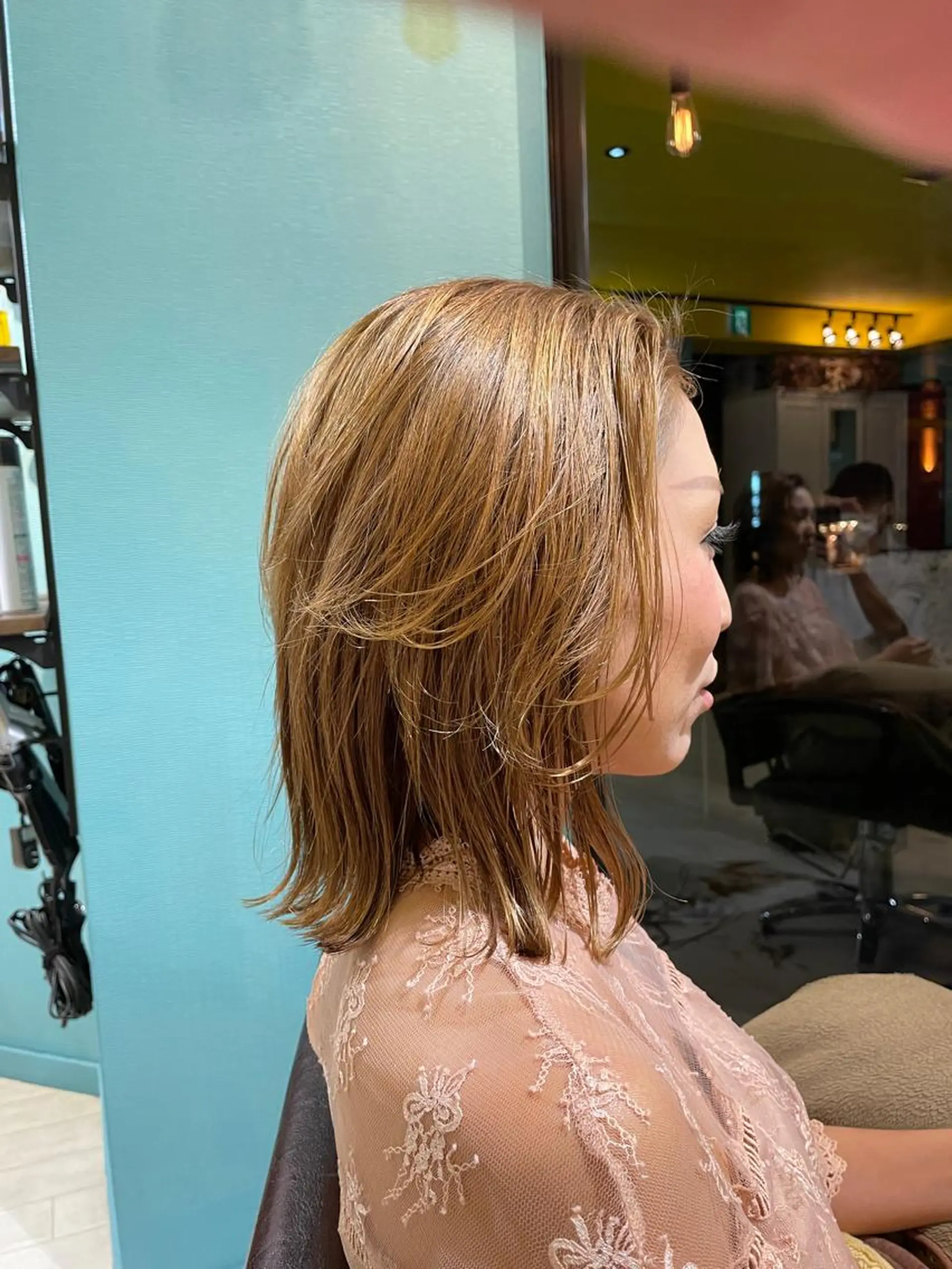 ミディアム カラー グレージュ ヘアカラー トリートメント 末石 智のヘアスタイル