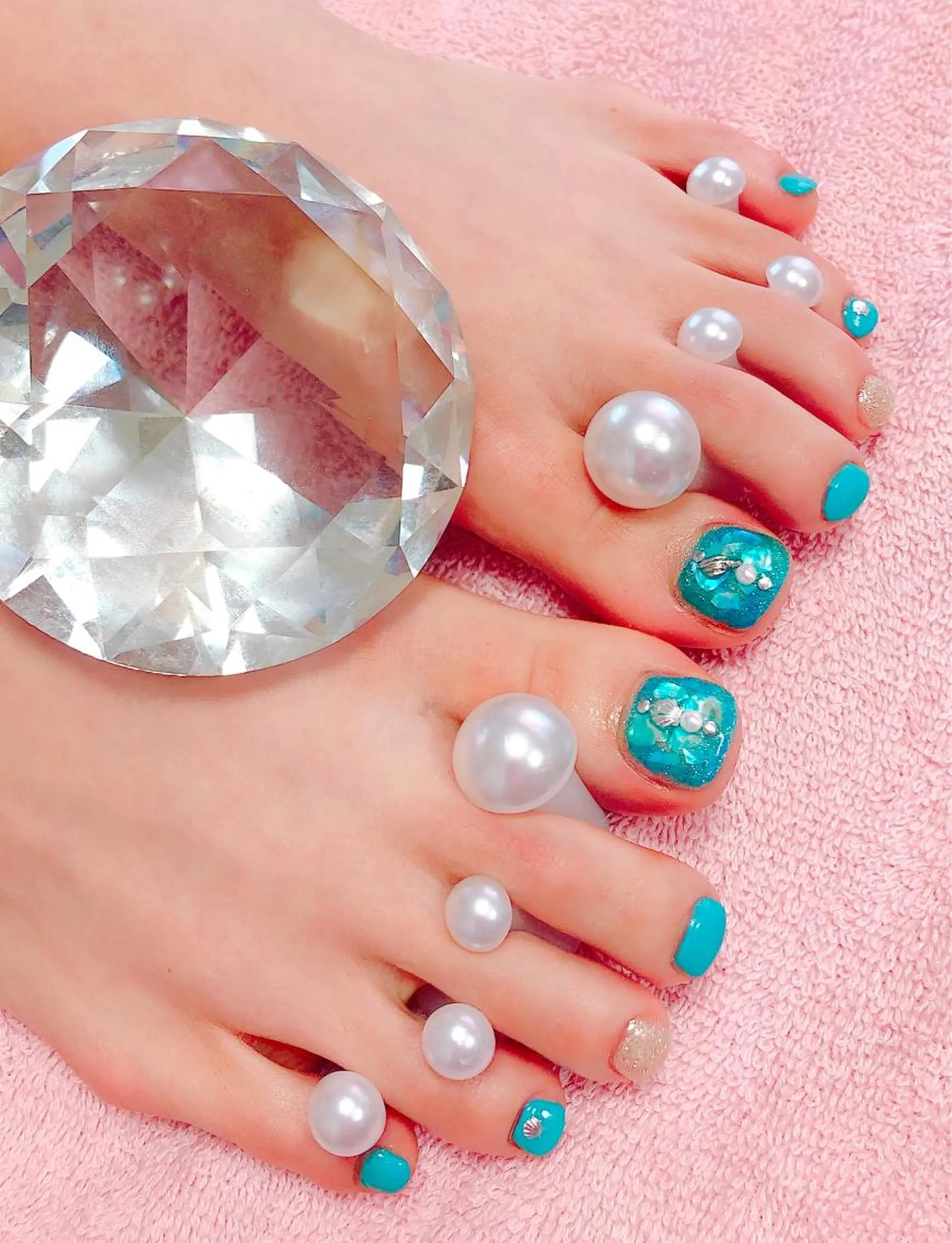 ネイル フットネイル フットネイル CROWN プライベートサロンのネイルデザイン