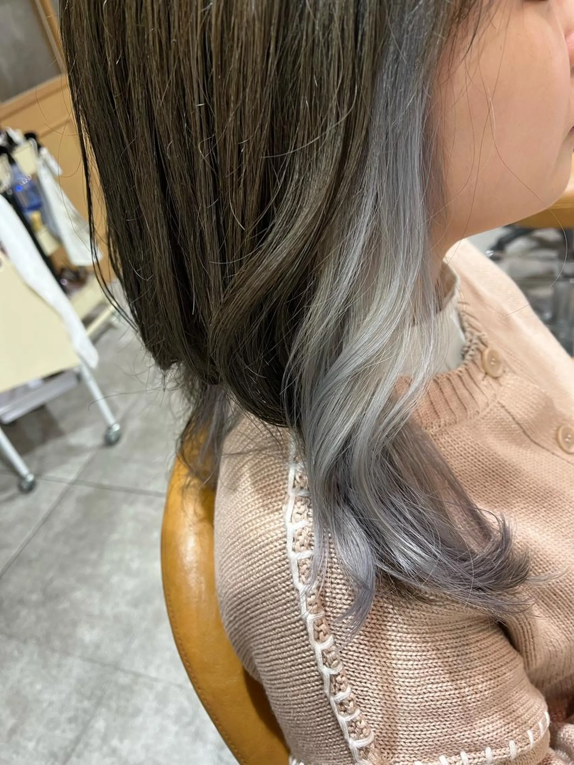 セミロング 田辺 黎花のヘアスタイル