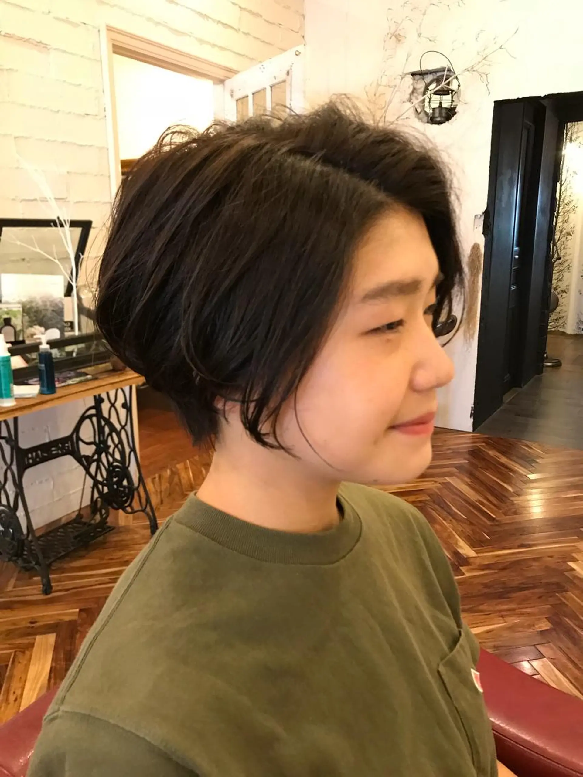 ショート カラー ショートヘア 口コミ評価4.9⭐︎ カワナベ　マサシのヘアスタイル