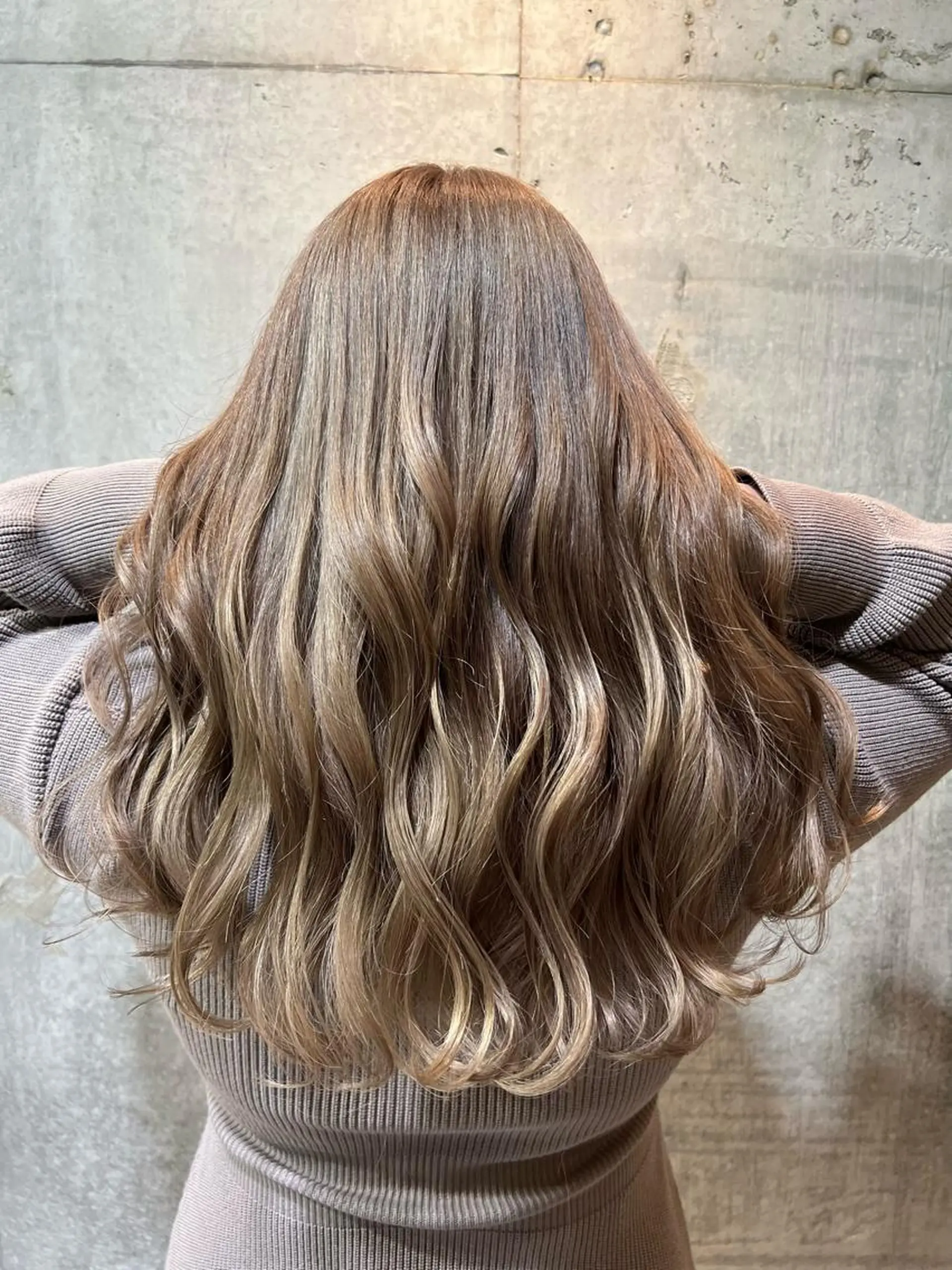 ロング カラー カット ヘアカラー トリートメント mana .のヘアスタイル