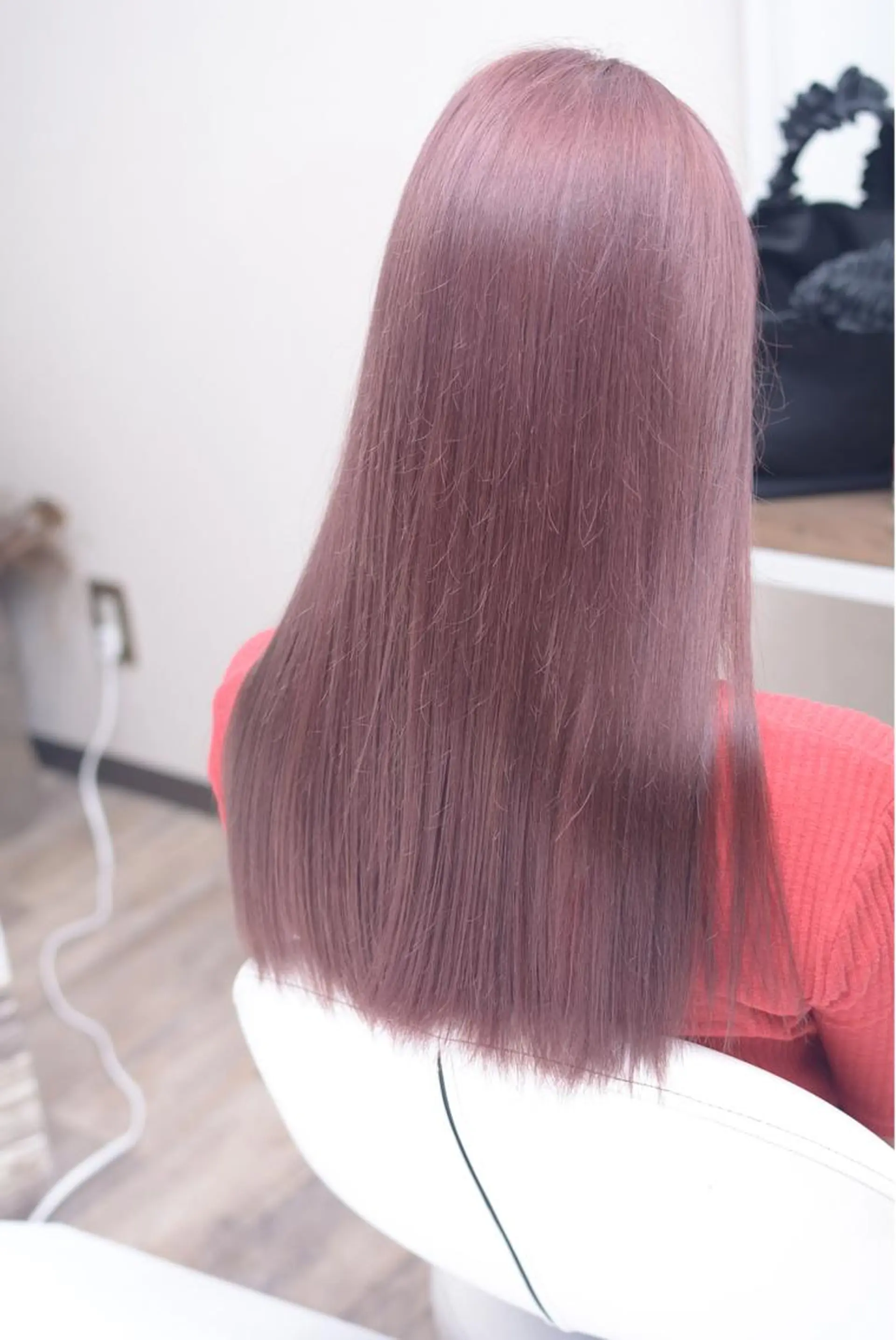 セミロング レディース専用🌷咲 の垢抜けブリーチ部屋のヘアスタイル