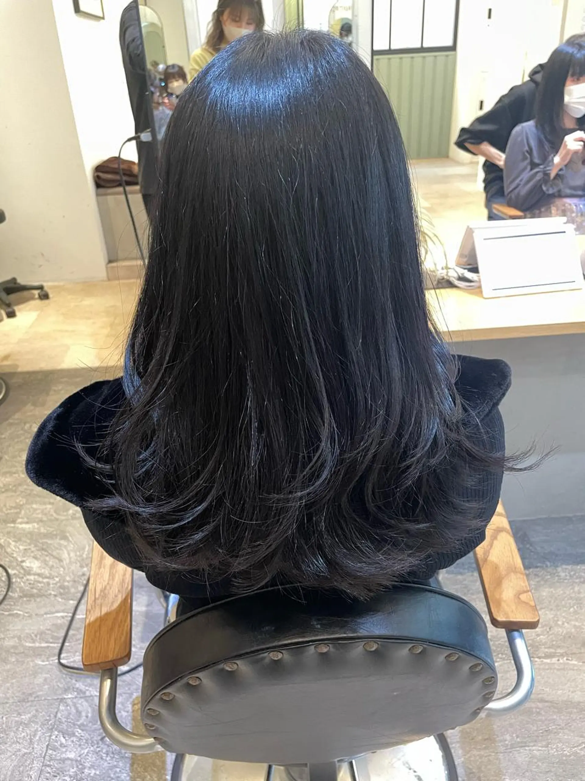 セミロング カラー カット 💘韓国レイヤー上 品カラーruru💘のヘアスタイル