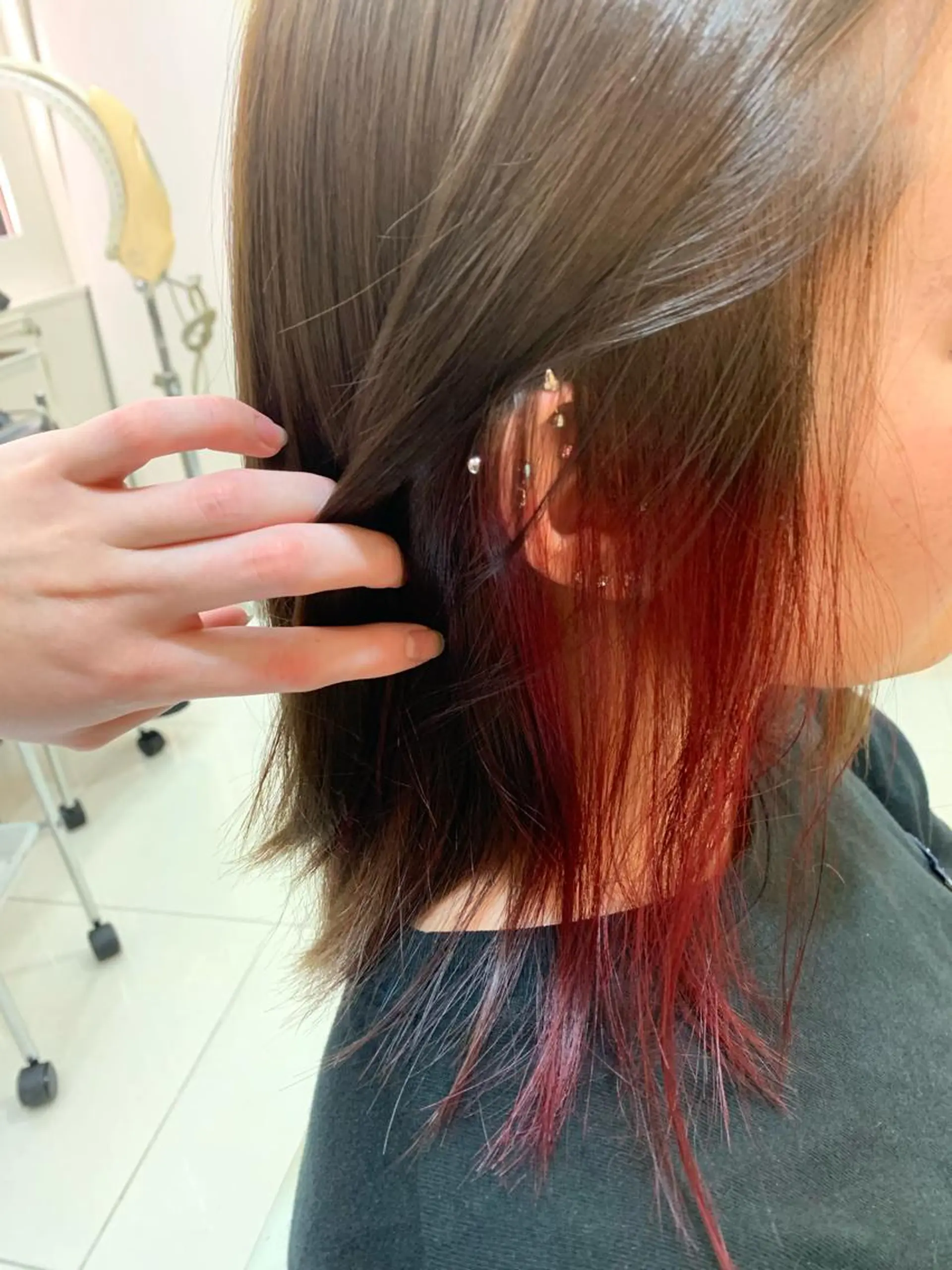 ミディアム カラー ヘアアレンジ イヤリングカラー 村山 かほのヘアスタイル