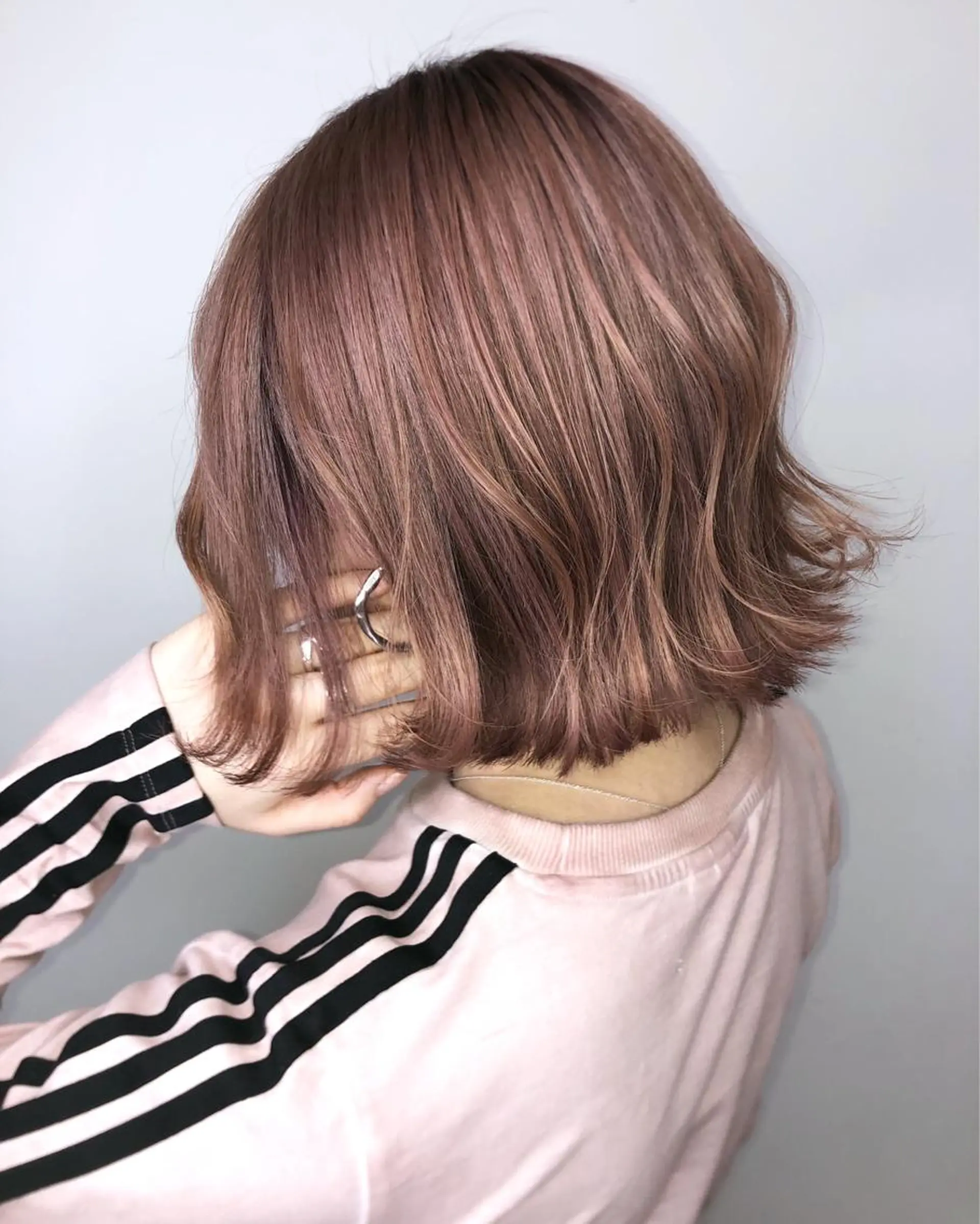 ショート 手島 カミラのヘアスタイル