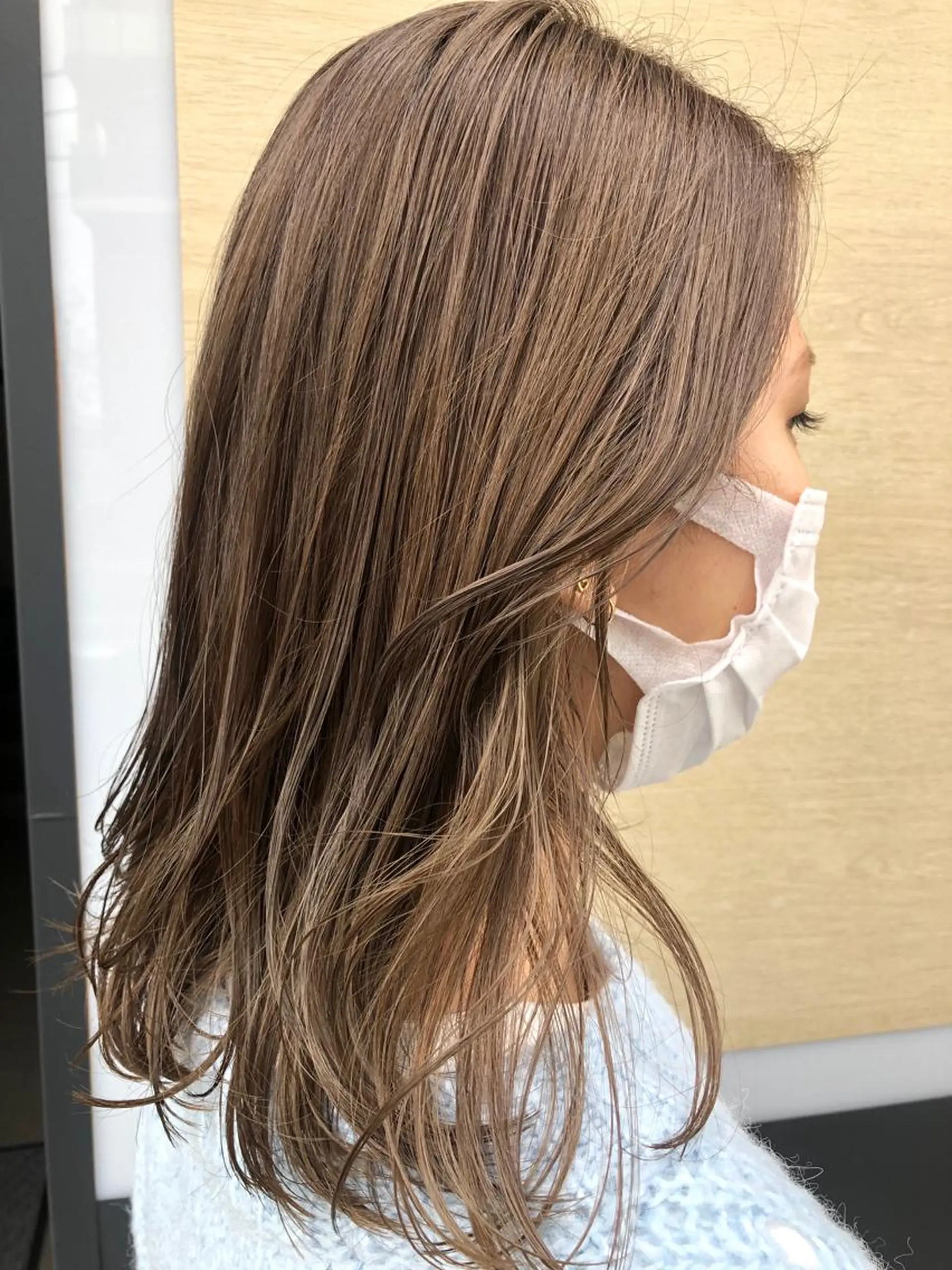 セミロング Kaede .のヘアスタイル