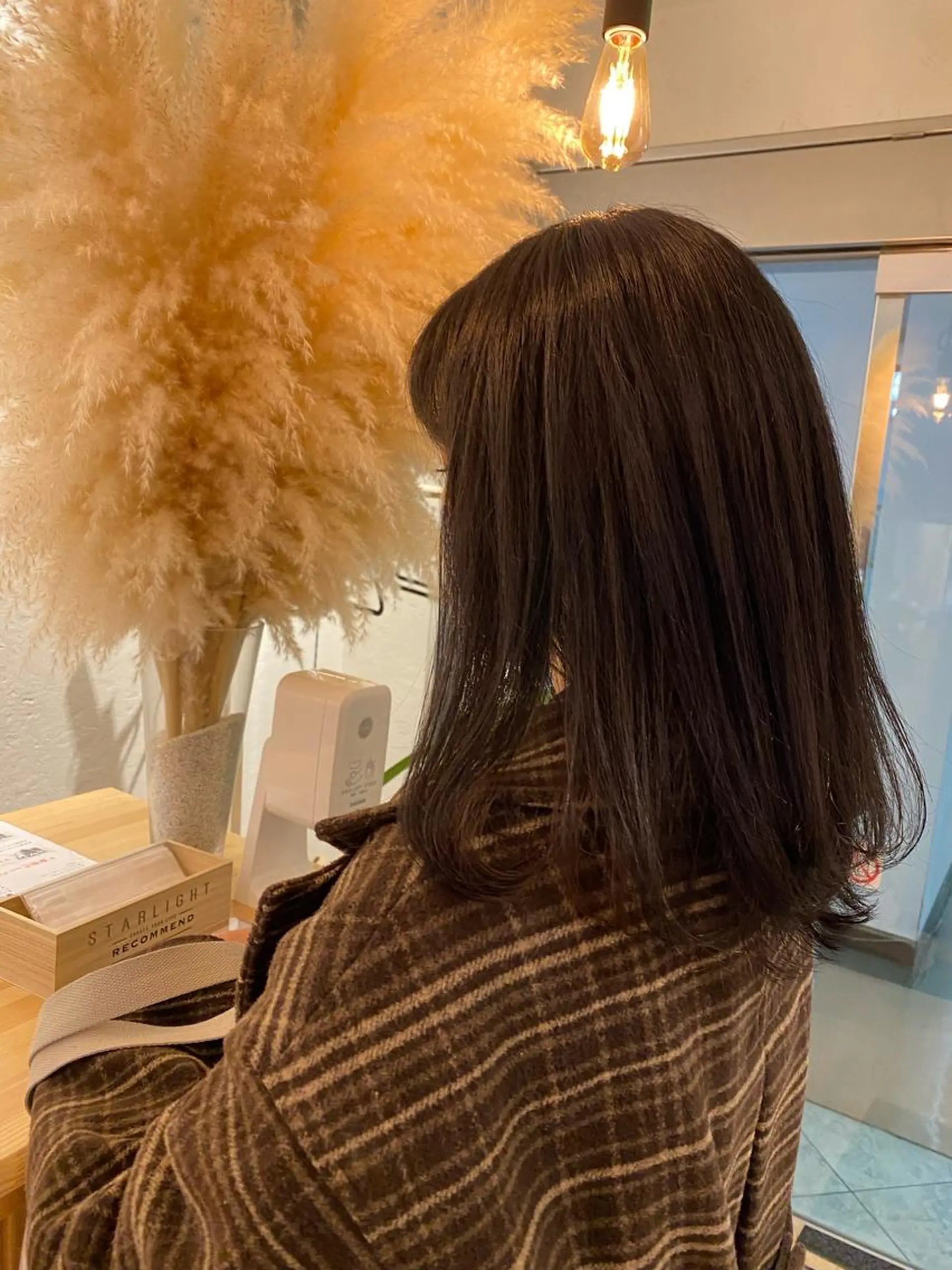 カラー ブラウンカラー ナチュラルブラウン 中村 莉子のヘアスタイル