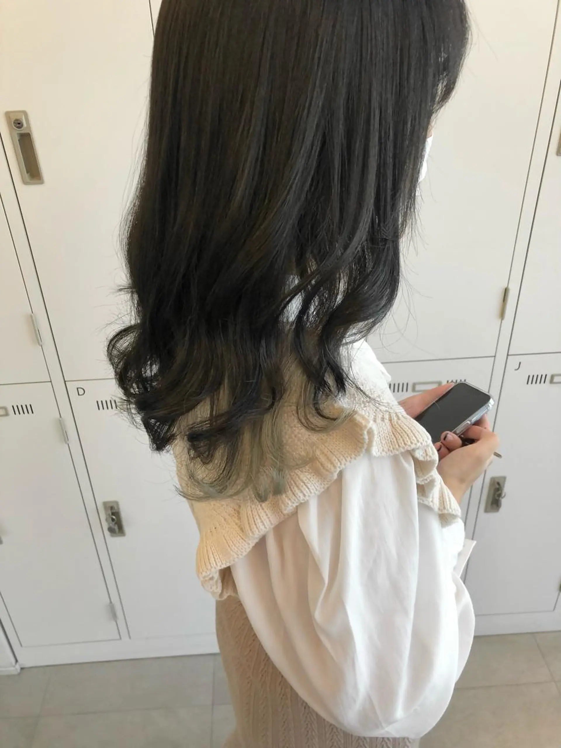 ロング カラー グレージュ オリーブグレージュ オリーブグレー Saori / さおりのヘアスタイル