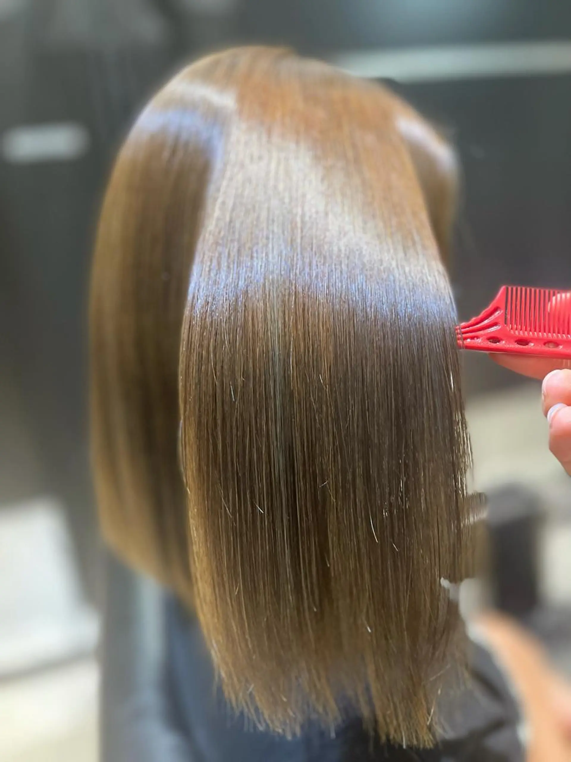 セミロング biscohair 髪にドラマを。のヘアスタイル