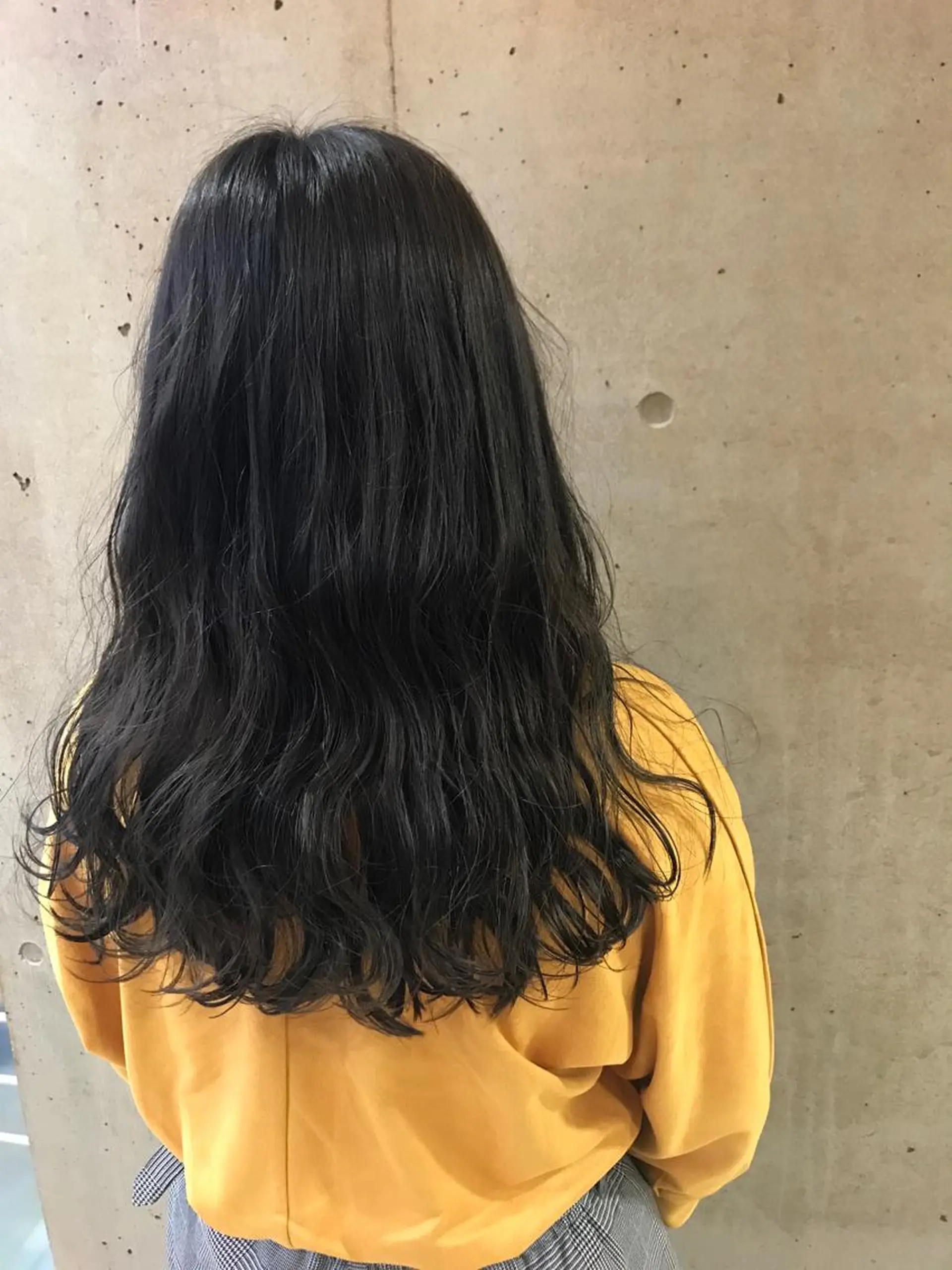 ロング カラー 一ノ瀬 蘭のヘアスタイル