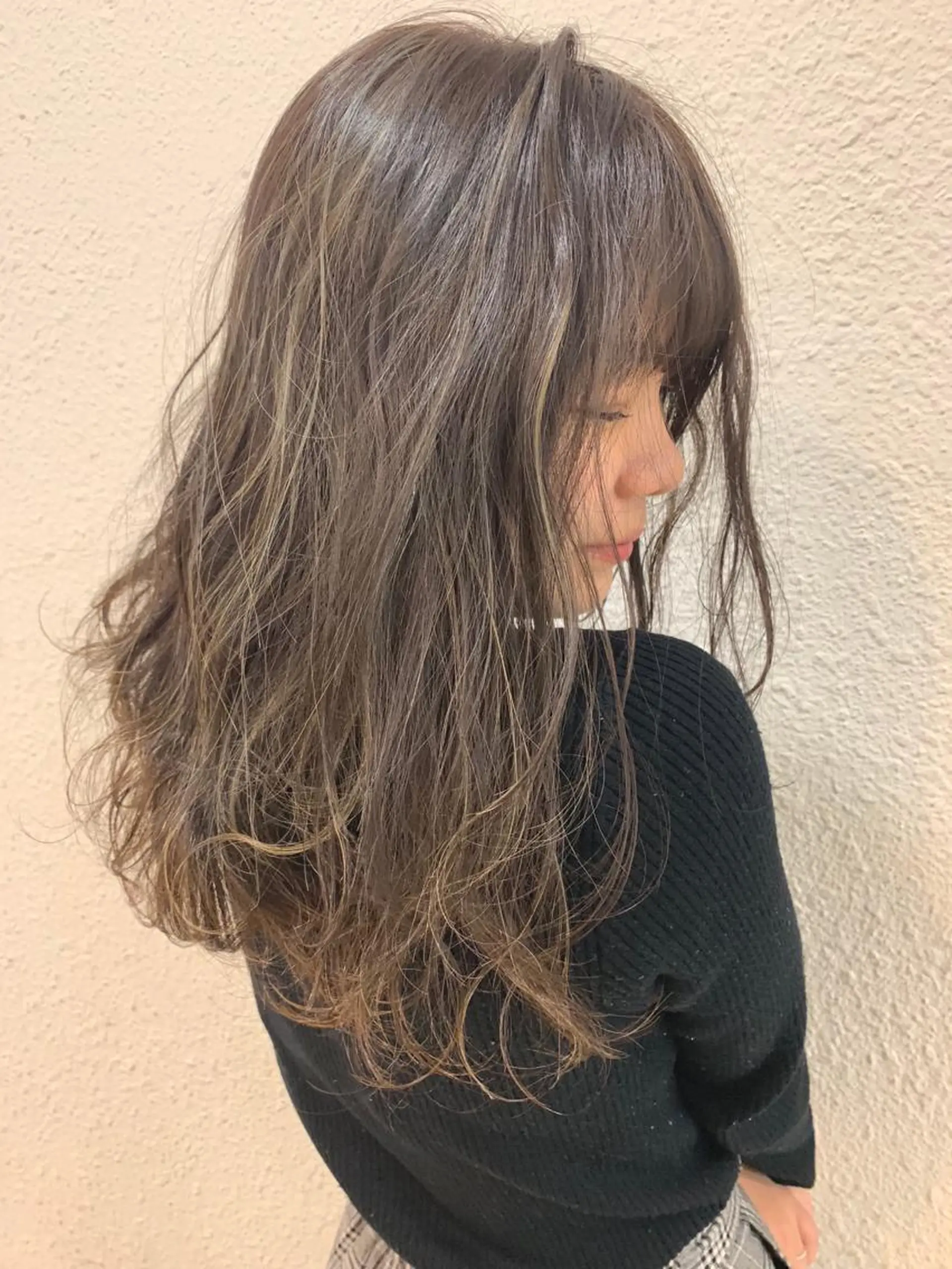 セミロング カラー 黒髪 透明感カラー ハイライトカラー ハイライト 🟦メンズパーマ🟦 横浜駅｜小上馬淳司のヘアスタイル