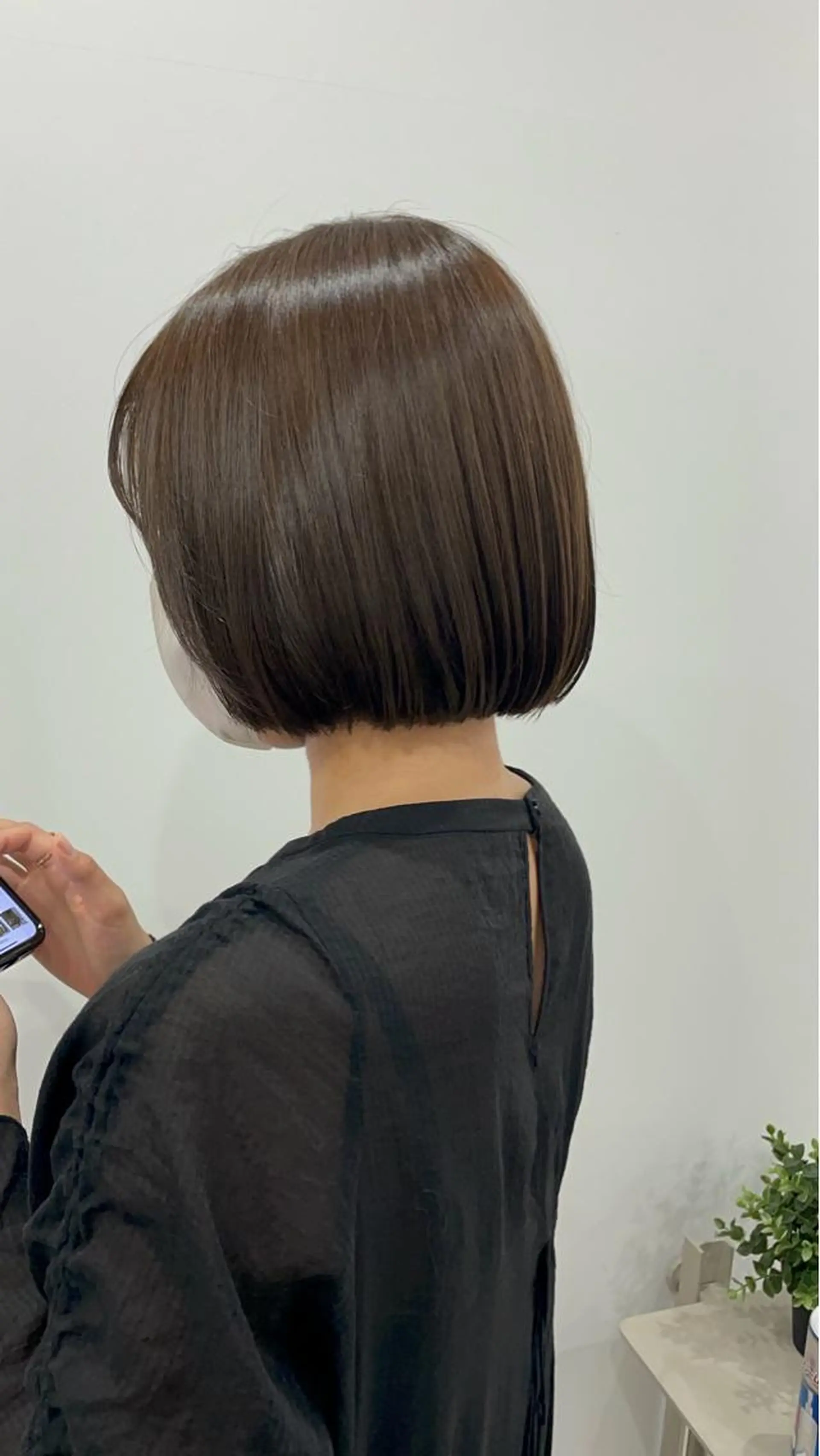 ショート カラー ベージュカラー カット ヘアカラー トリートメント ニシザカ マナのヘアスタイル