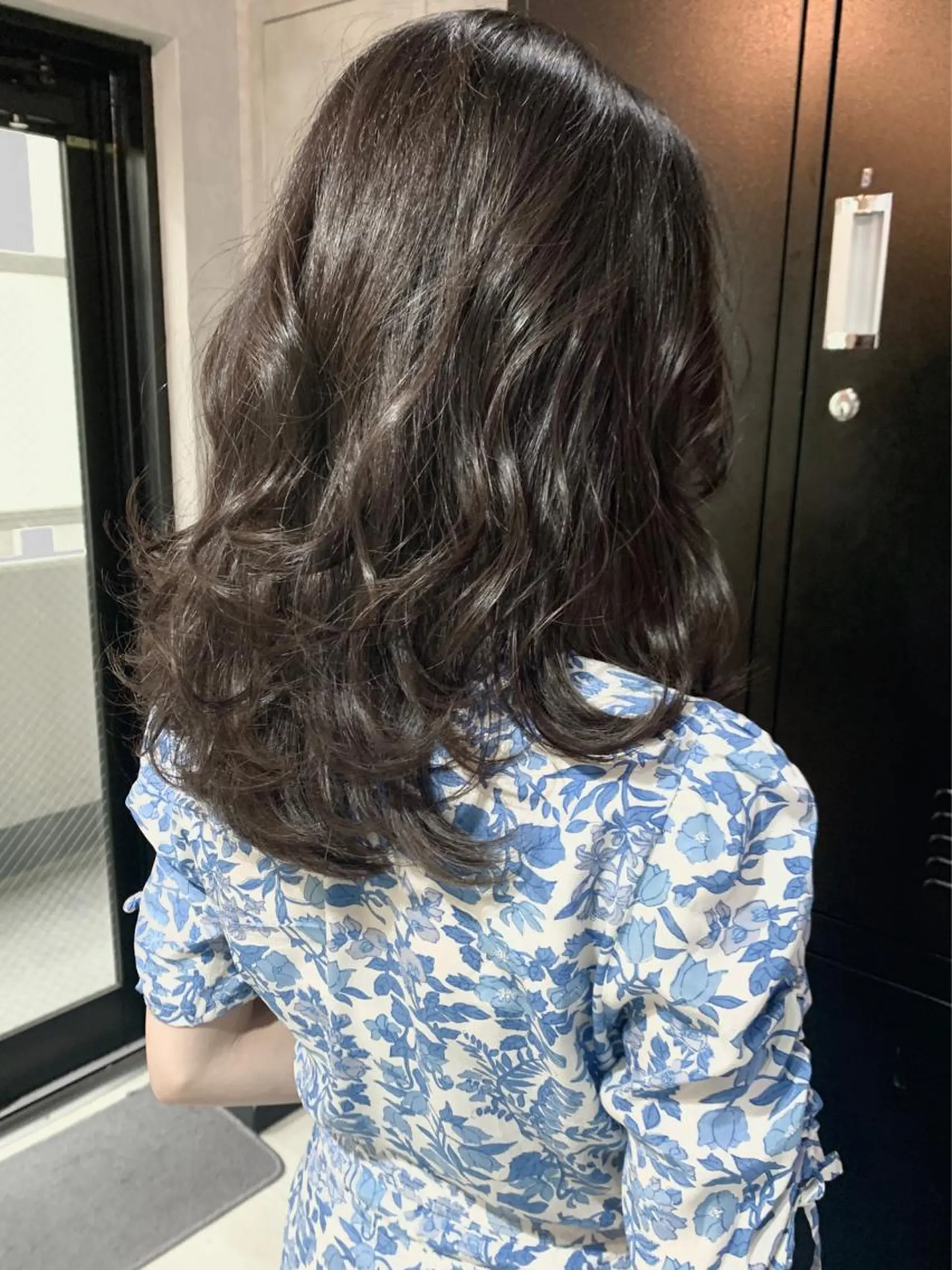 セミロング カラー イルミナカラー レイヤーカット カット ヘアカラー トリートメント 岡崎勇人/レイヤー/ 韓国/ケラチンTRのヘアスタイル