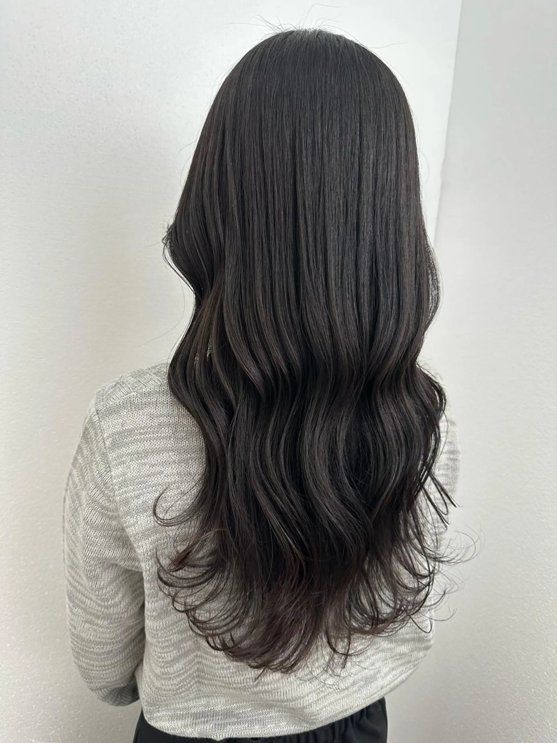 ロング カラー トレンド/顔まわり/ レイヤー/髪質改善のヘアスタイル