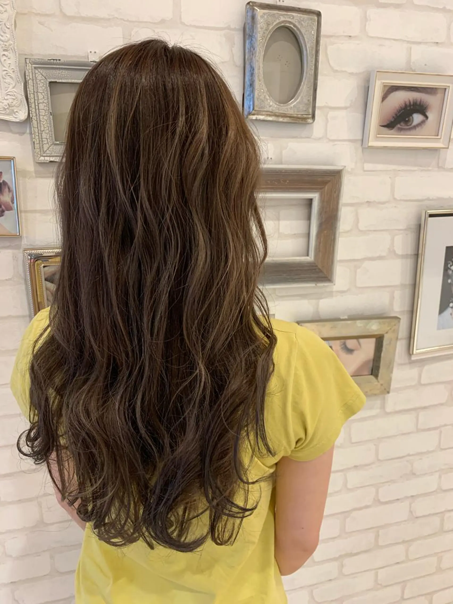 ロング カラー アッシュ アッシュグレー アッシュグレージュ 透明感カラー グレージュ Gain所属・Gain Nanamiのエステ・リラクイメージ