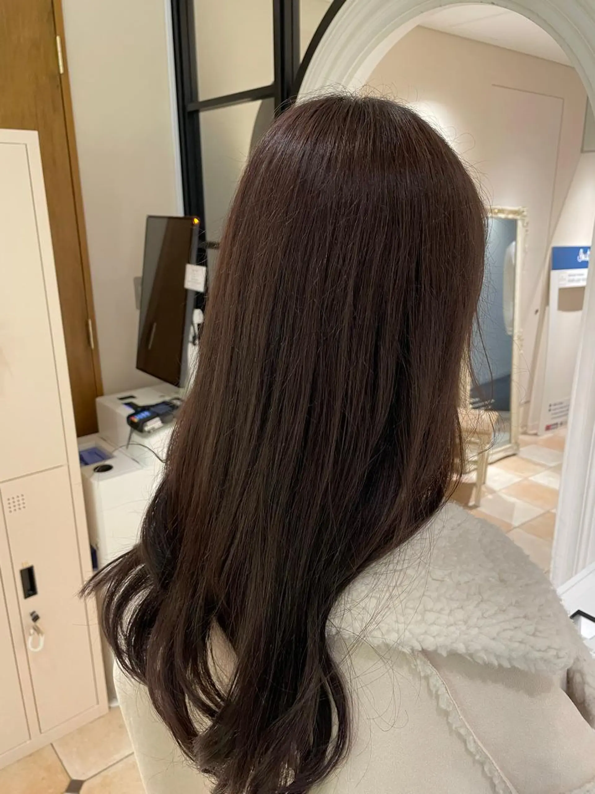 セミロング くびれヘア 髪質改善 縮毛矯正 前髪顔まわりカット 🌈中村海聖のヘアスタイル