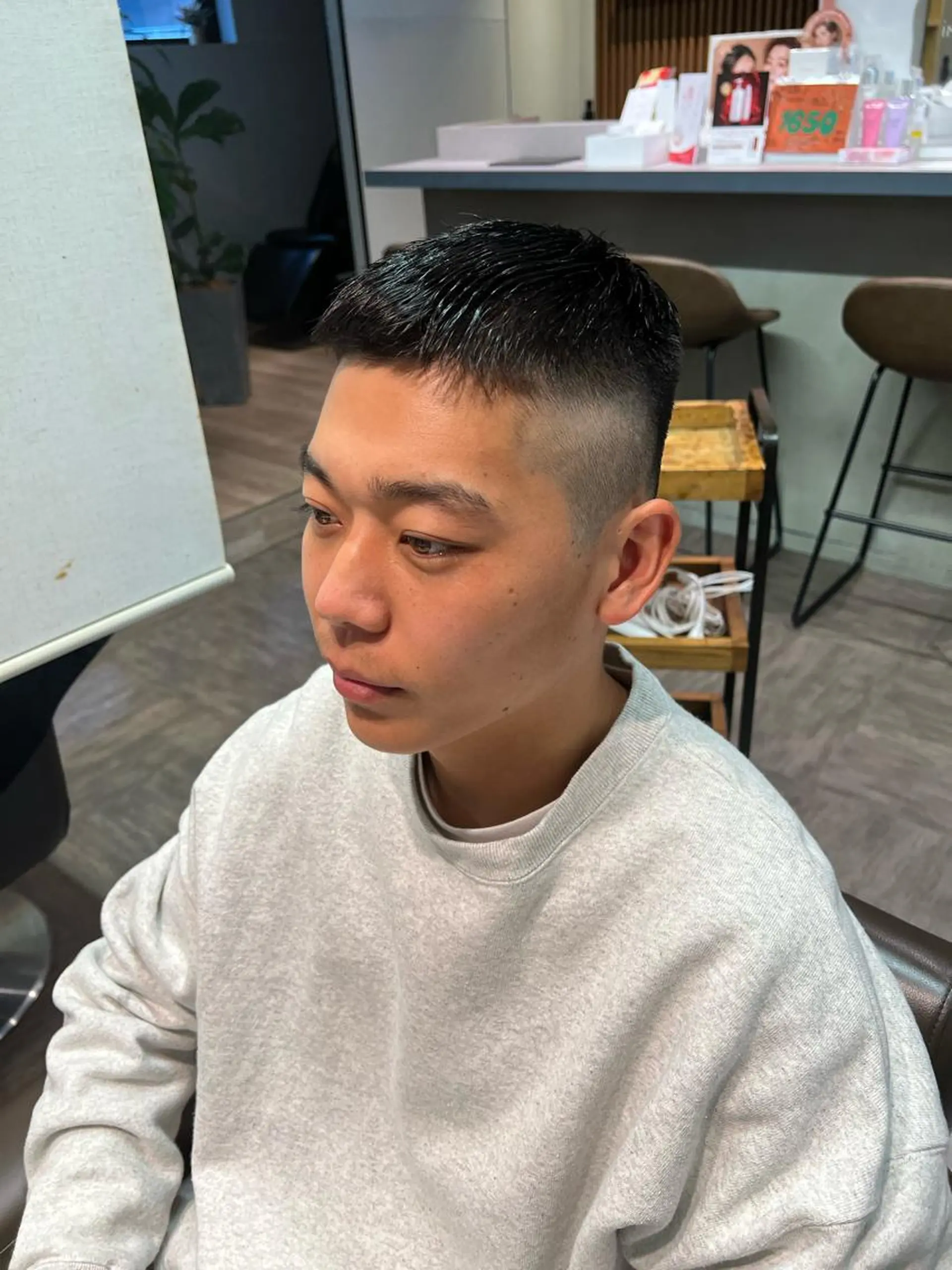 ミディアム メンズ フェードカット 髪質改善/美髪矯 正ヤマモトハルキのヘアスタイル