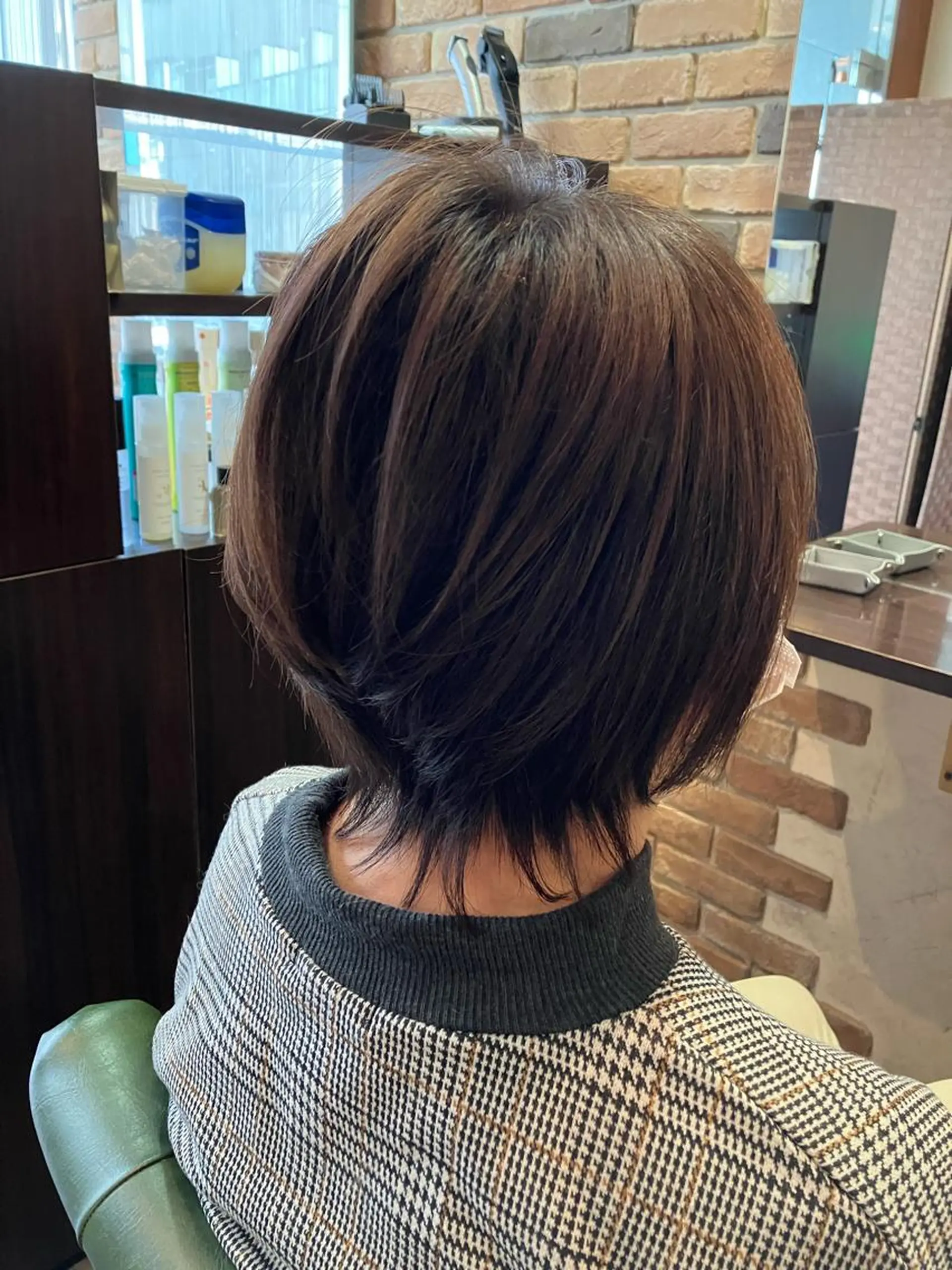 ミディアム レイヤーカット カット Parfait 山本のヘアスタイル