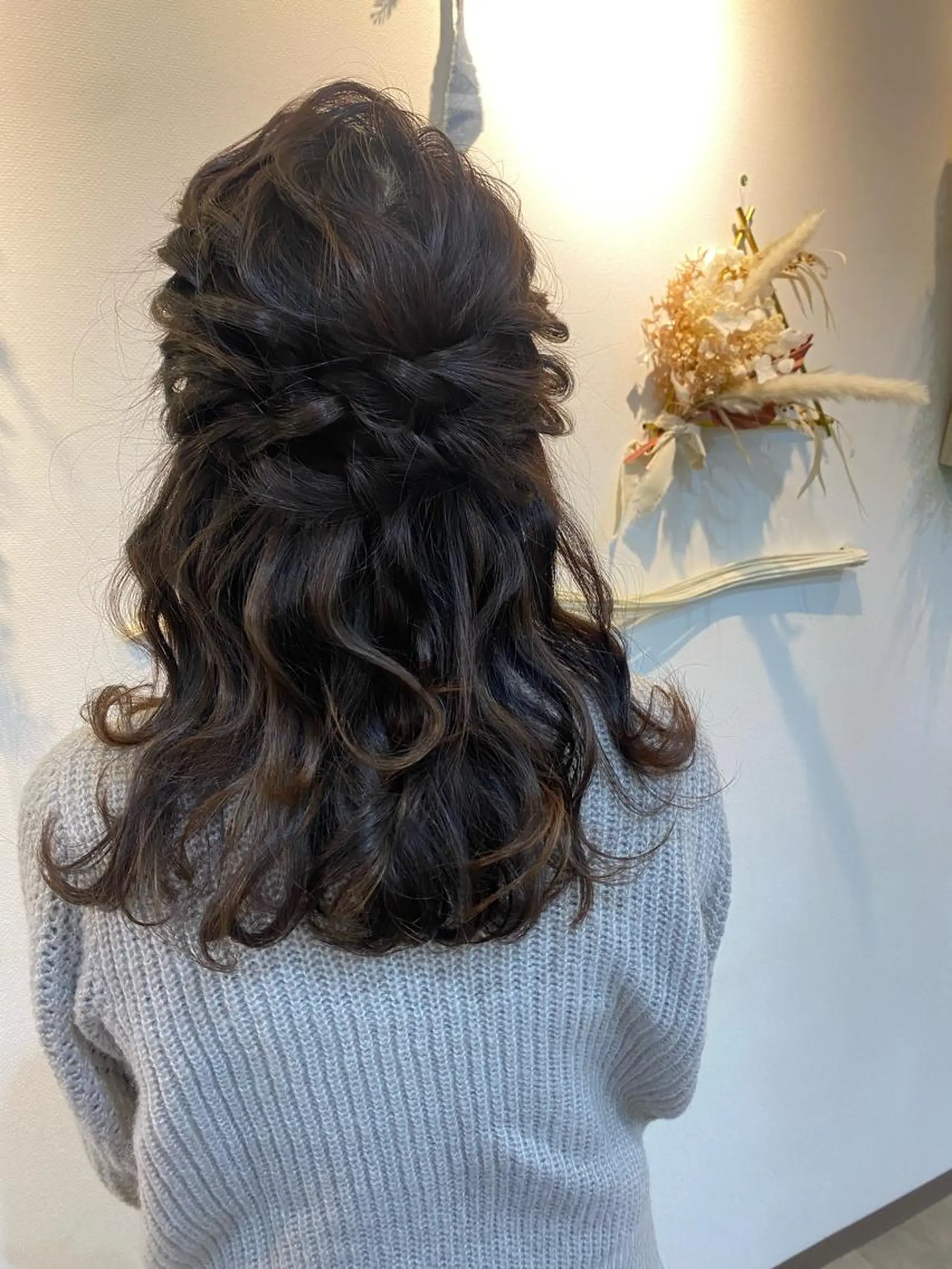 セミロング ヘアアレンジ ハーフアップ ブリーチなしベージュ /ヘアセット/ミユのヘアスタイル