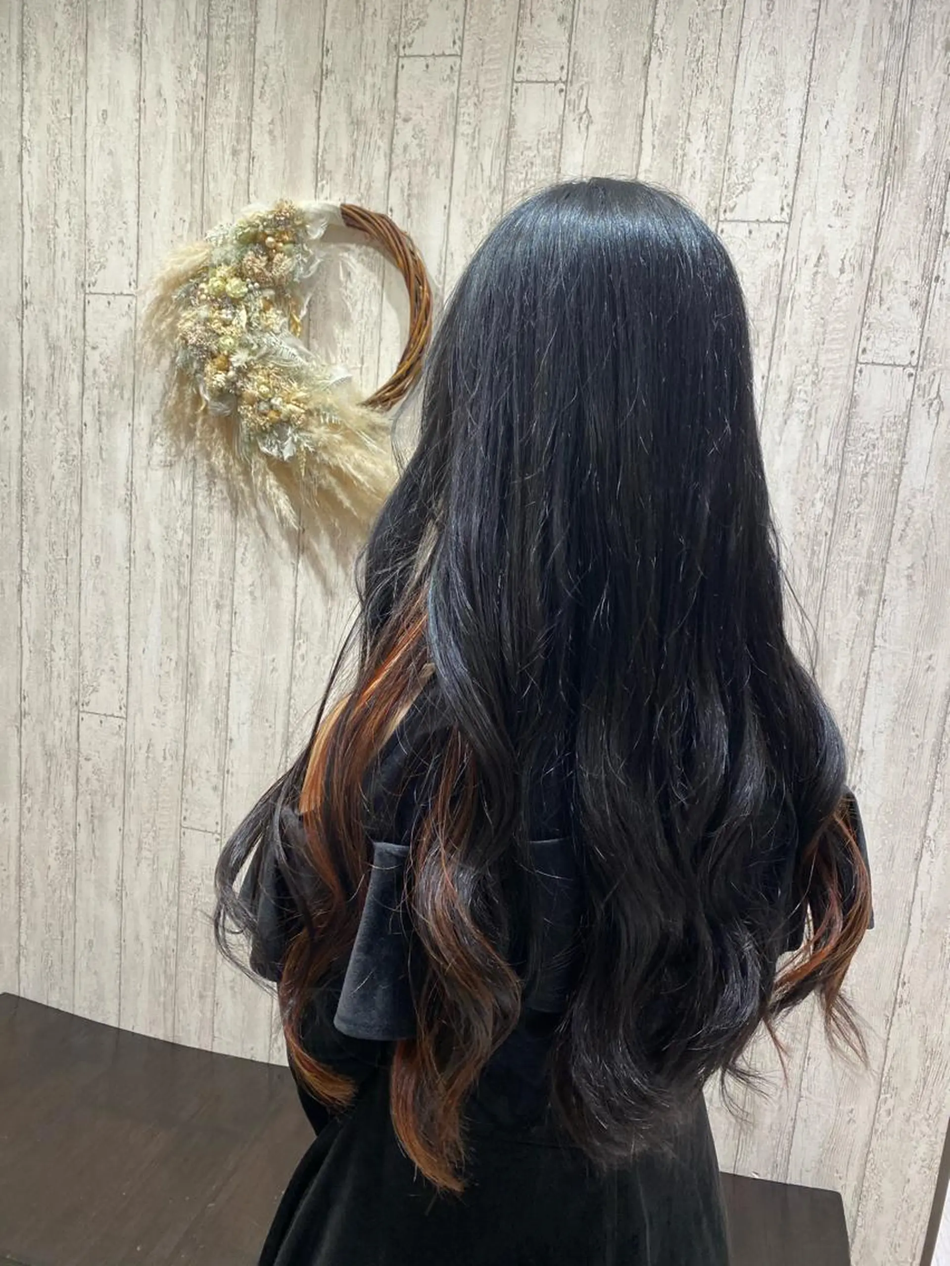 ロング カラー インナーカラー レッドカラー 🦋店長🦋 ほんさわ みずきのヘアスタイル