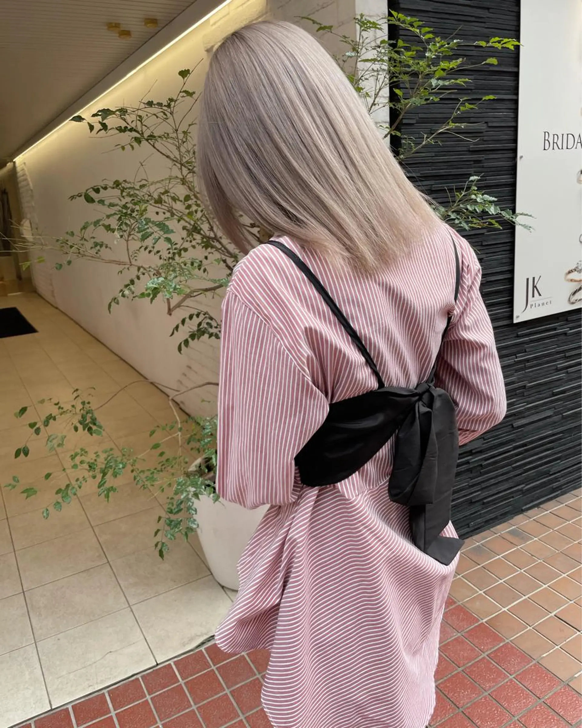 ミディアム カラー VEGA天神 ブリーチのヘアスタイル